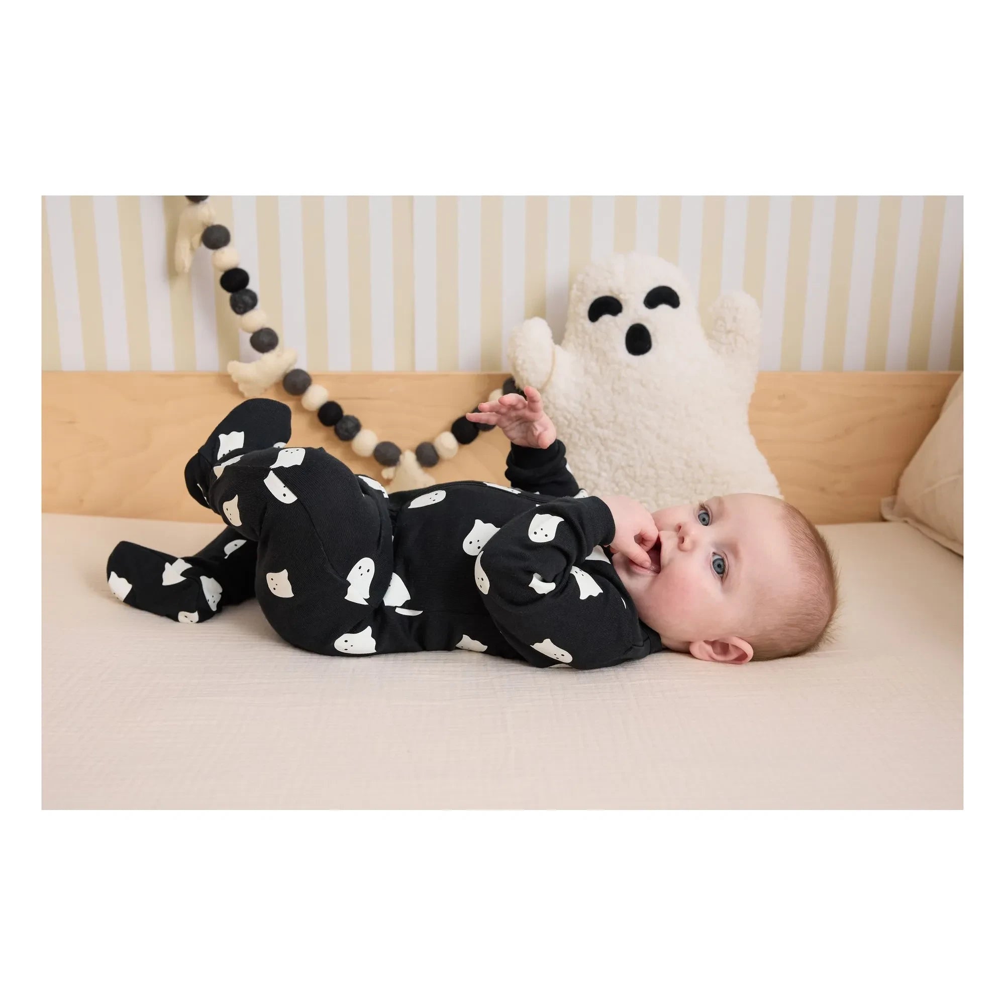 Petit Lem - Biyolüminesans Hayalet Ayaklı Pijama | Siyah