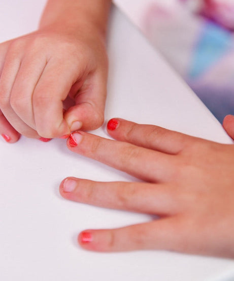 Miss Nella - Leuchtend Roter Abziehbarer Nagellack