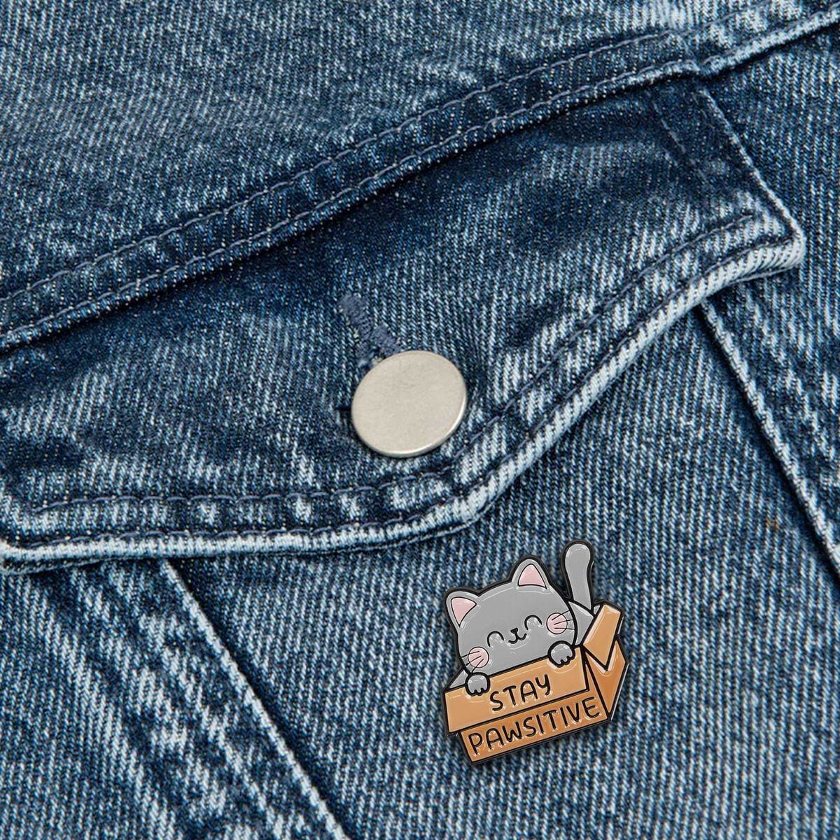 Legami - Kitty Enamel Metal Pin - Pin Your Style!