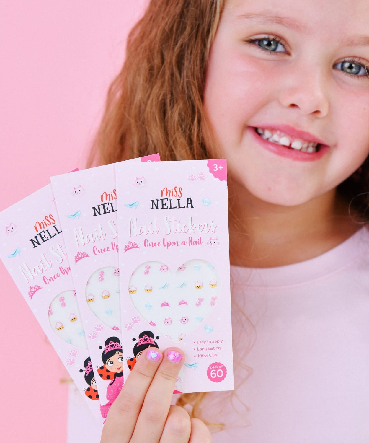 मिस नेला - सबसे पसंदीदा नेल स्टिकर्स