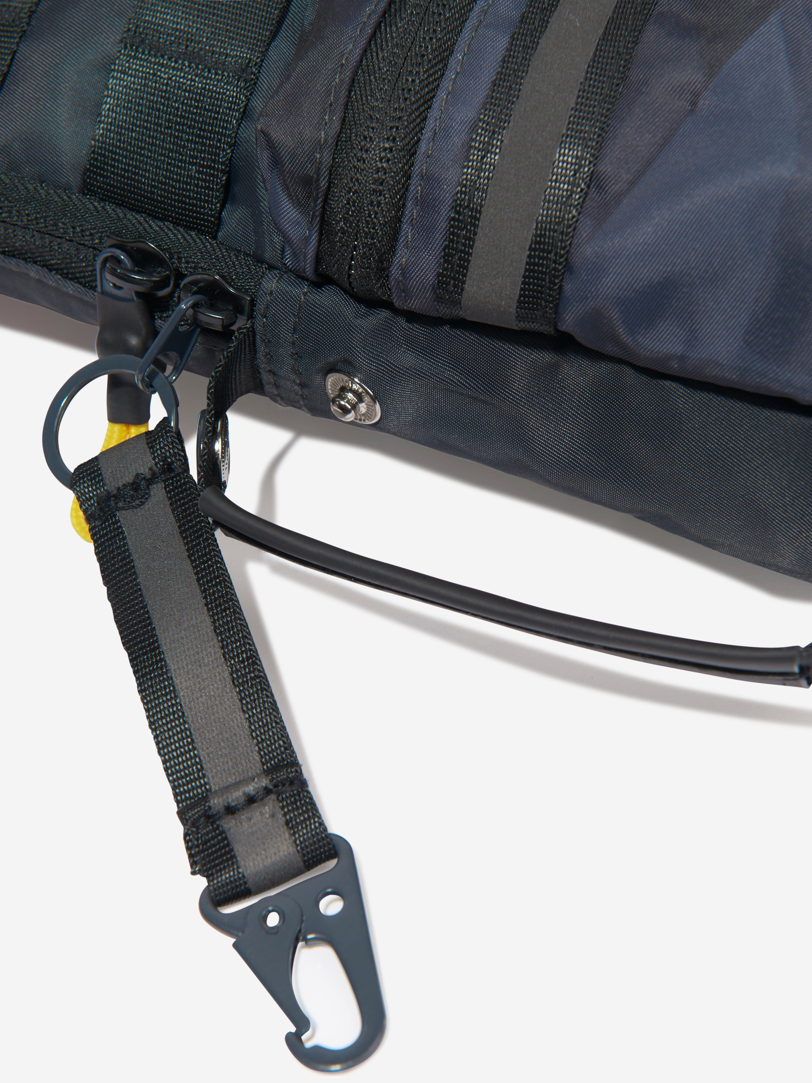 Sprayground Kids Special OPS V2 Sling Bag in Grey (23cm)