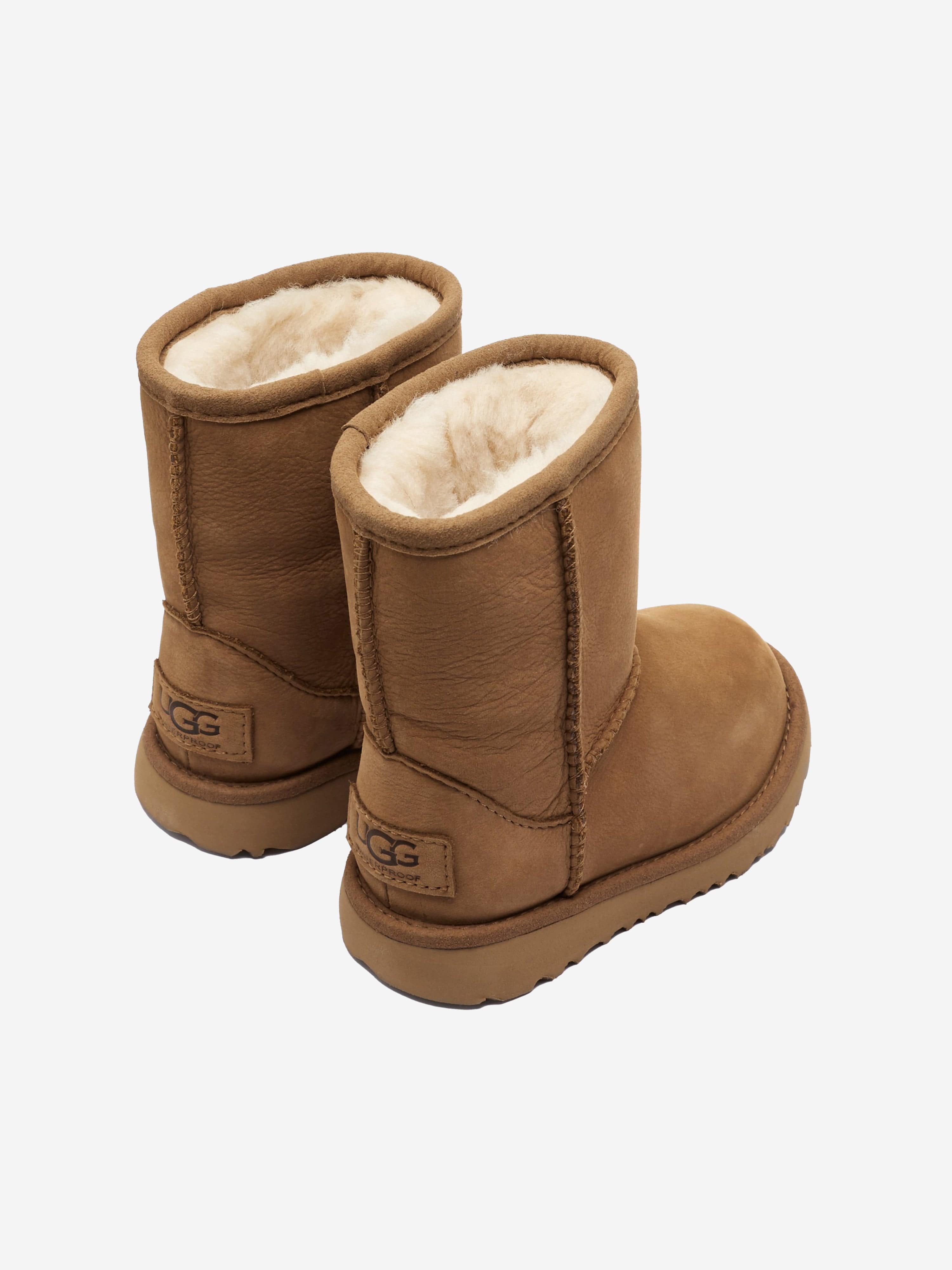 UGG UGG Classic Short Boots
