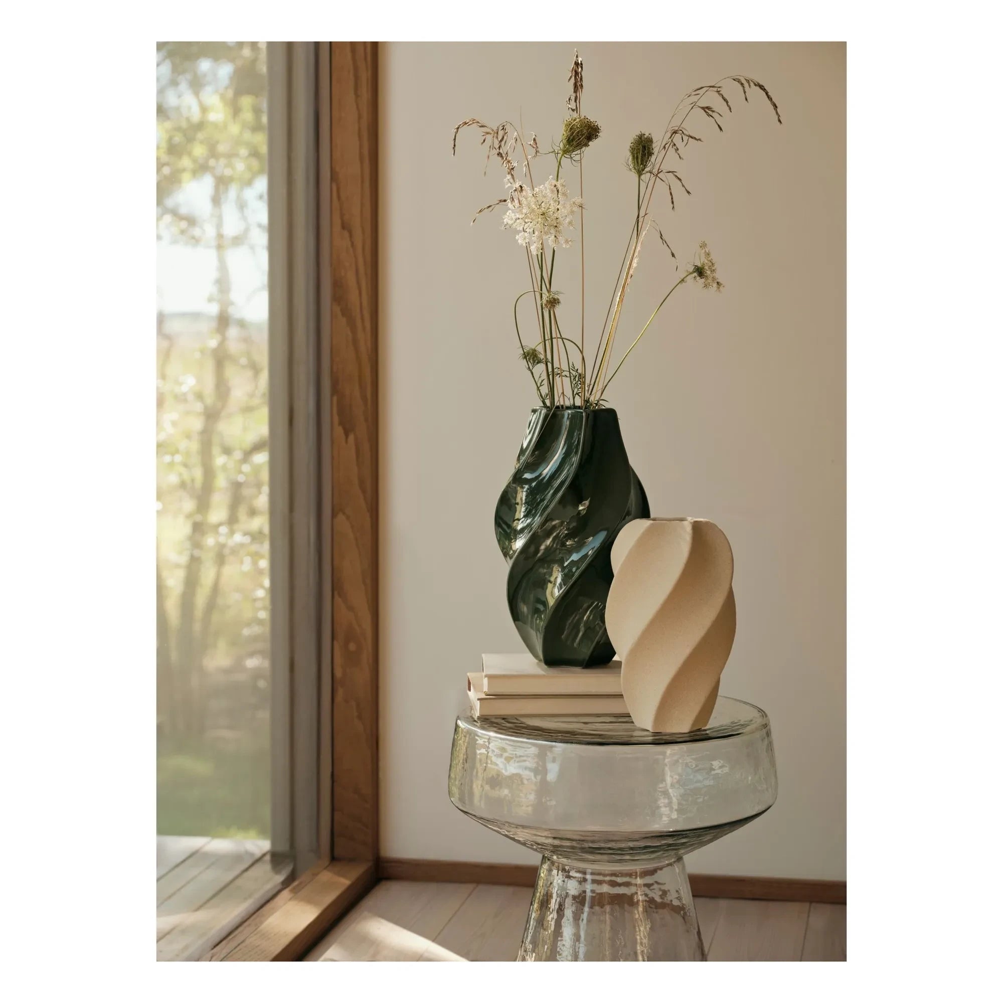 Broste Copenhagen - Odette Vase aus Steinkeramik | Grün