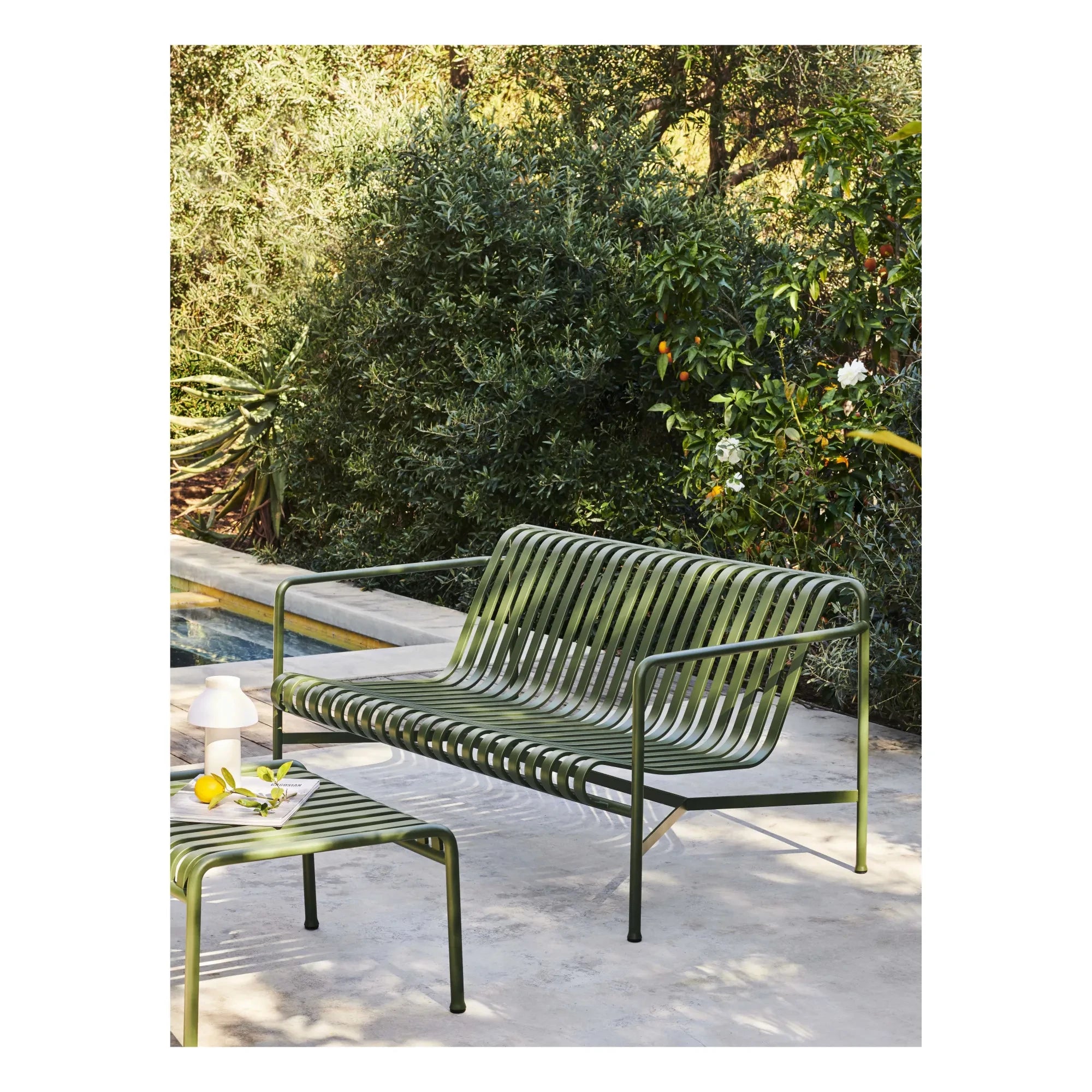 Hay - Ronan ve Erwan Bouroullec tarafından tasarlanan Palissade Yan Sehpa - 65 x 60 cm | Zeytin yeşili