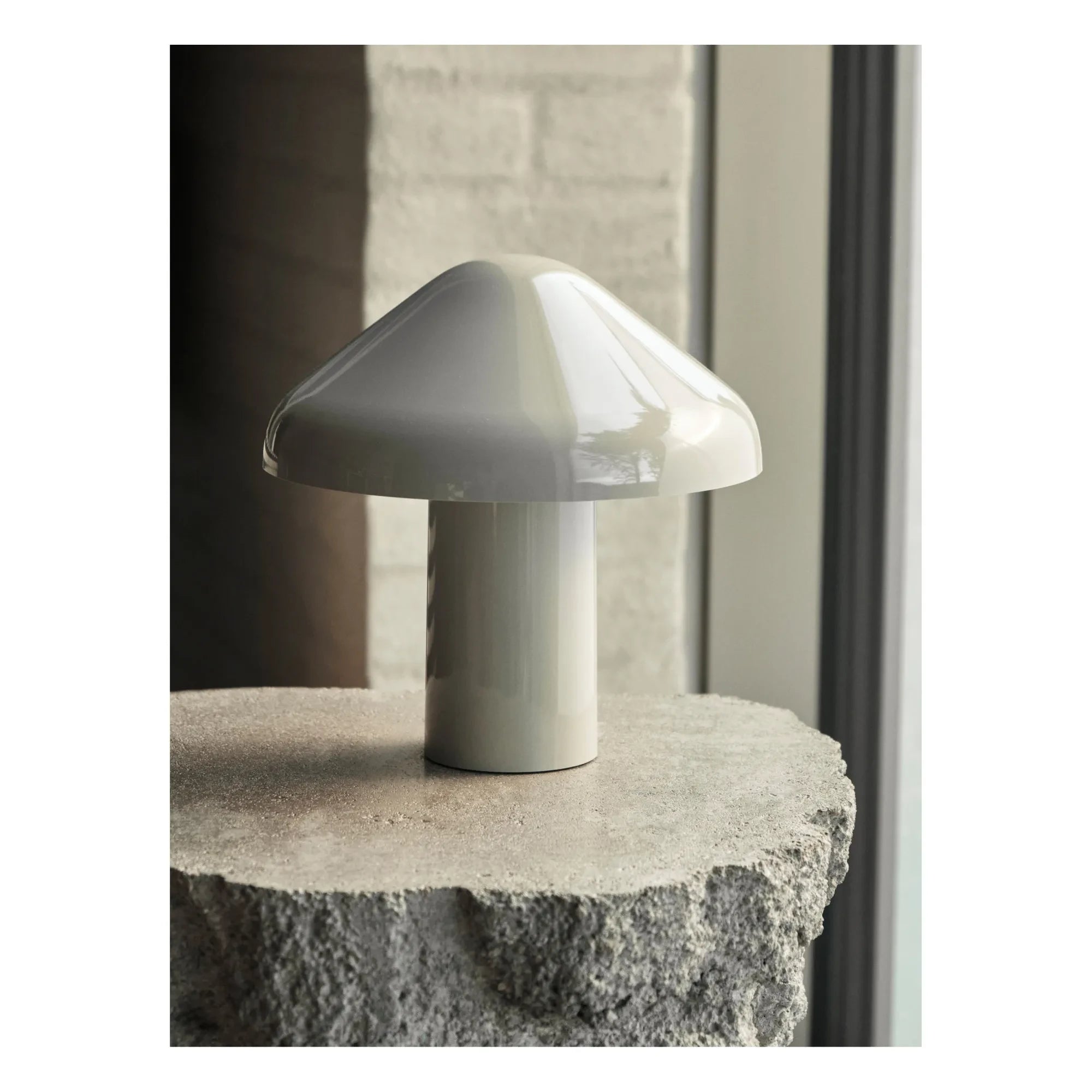 Hay - Pao Tragbare Tischlampe | Creme