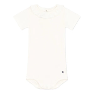 Petit Bateau – Body Maggie mit Rüschen | Ecru