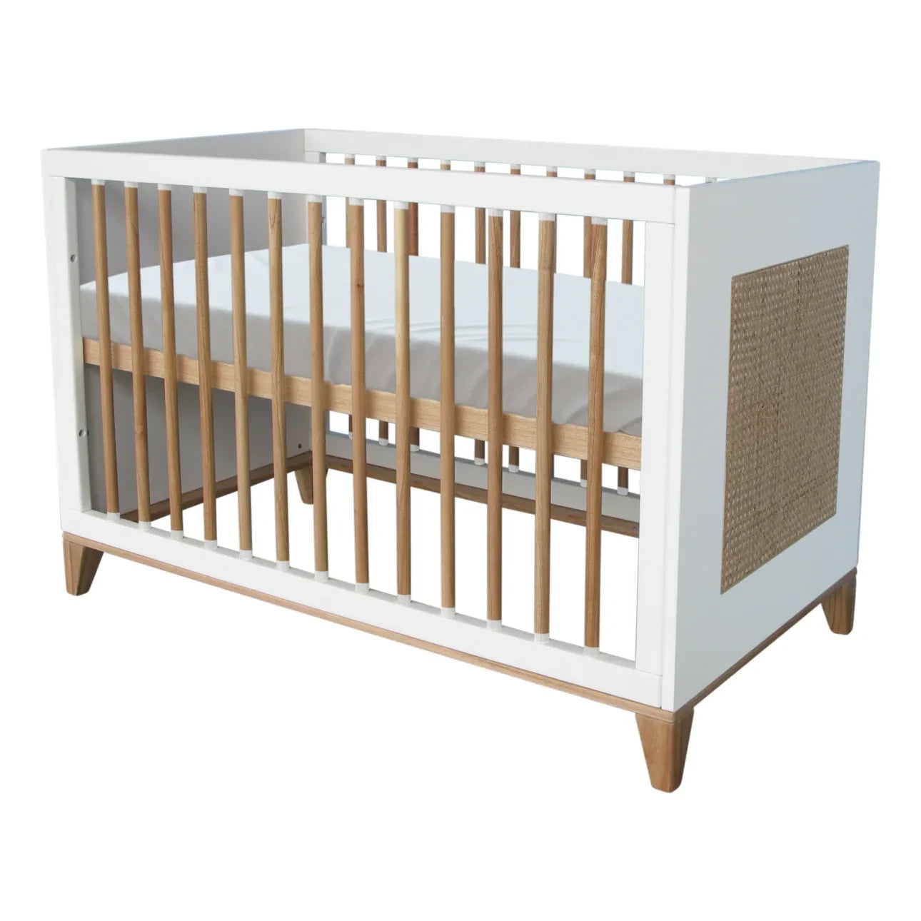 Théo - Nami Sedir ve Rattan Örgü Bebek Yatağı 60x120cm | Beyaz