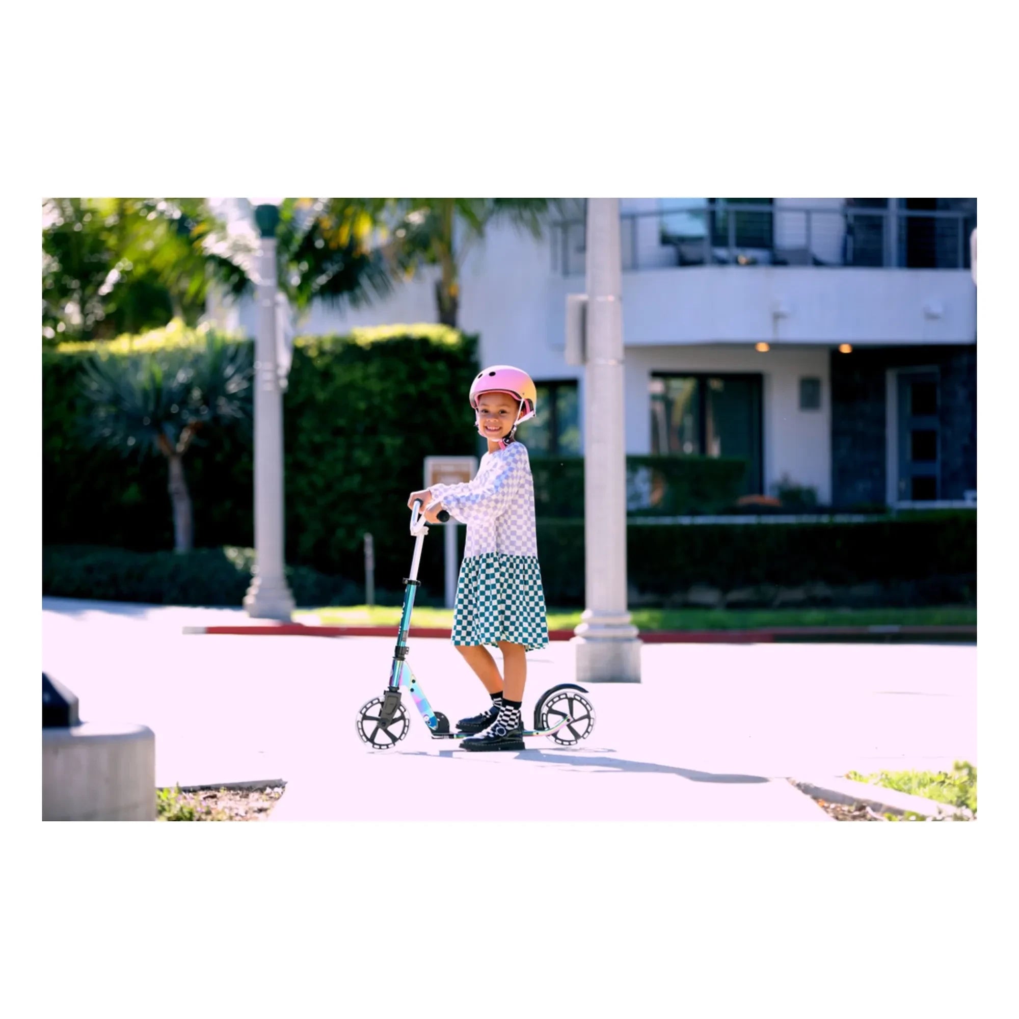 Micro - Neokrom LED Cruiser Scooter
