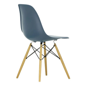 Vitra - DSW plastik sandalye - akçaağaç taban - Charles & Ray Eames | Deniz mavisi