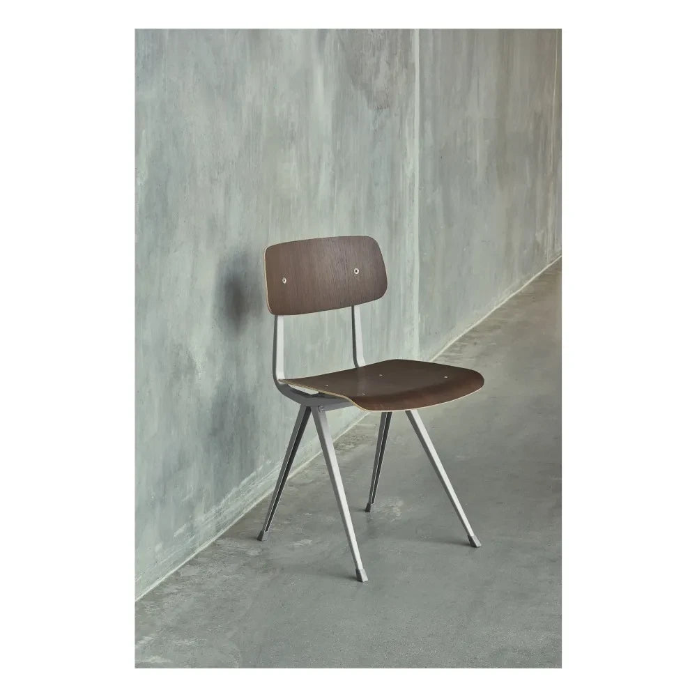 Hay - Result Smoked Oak Chair - Friso Kramer & Wim Rietveld Reproduction | Beige