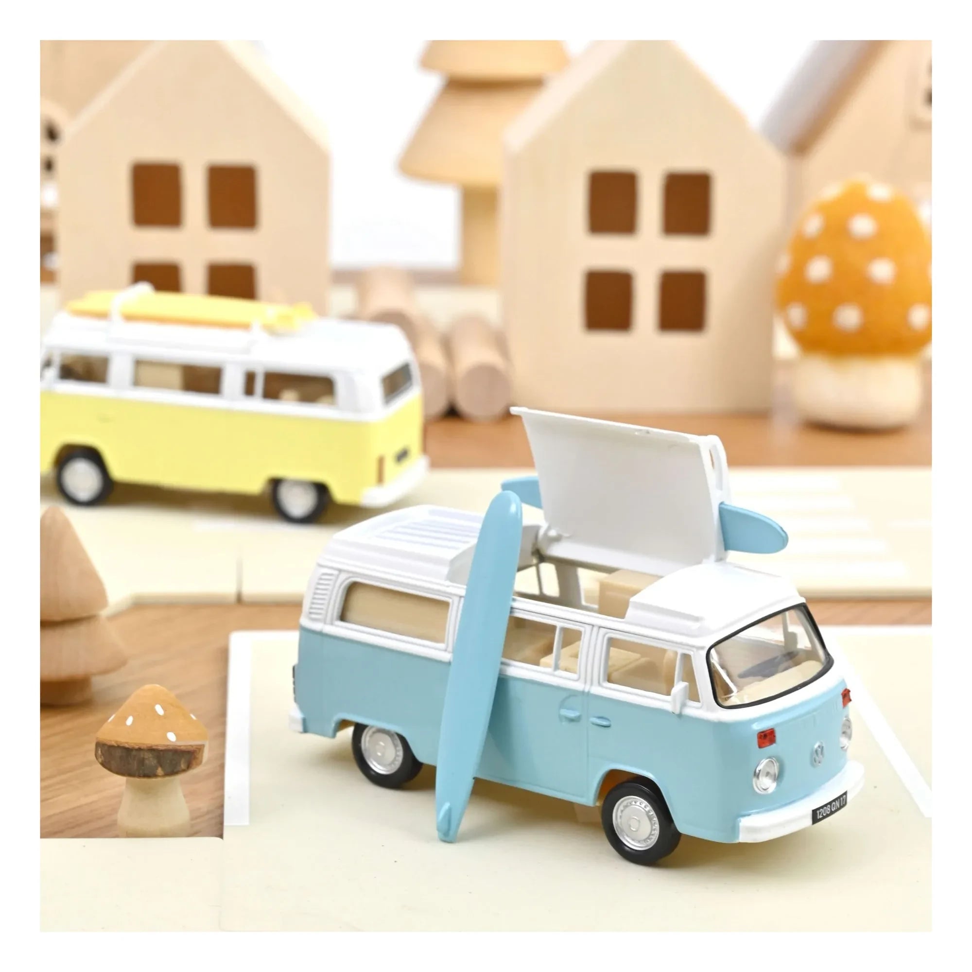 Norev - Volkswagen T2b Camper Van 1973 | Mavi