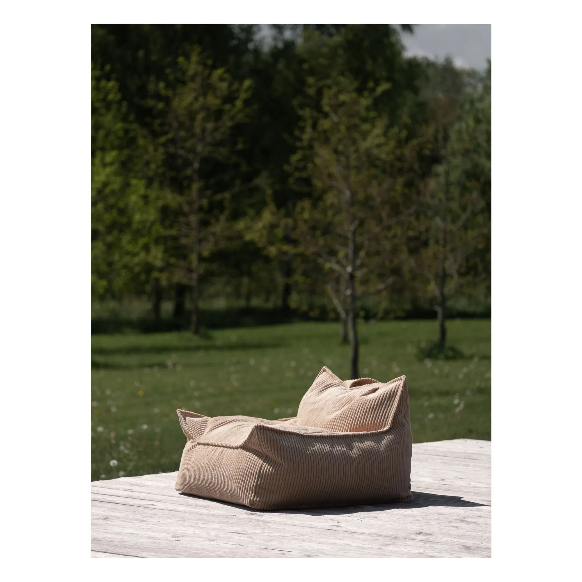 Wigiwama - Velvet armchair | Light brown