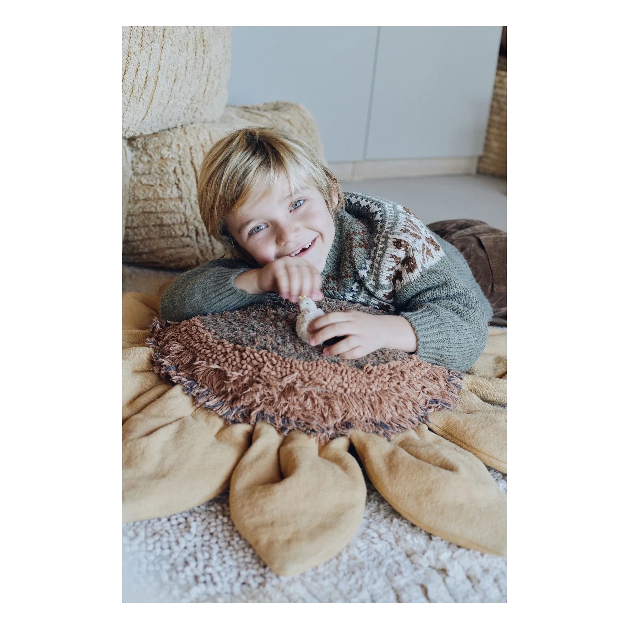 Lorena Canals - Sonnenblumen Pouf | Gelb