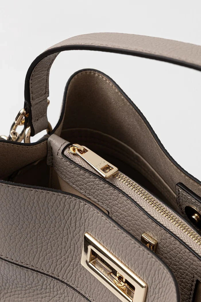 Furla kadın deri crossbody çanta