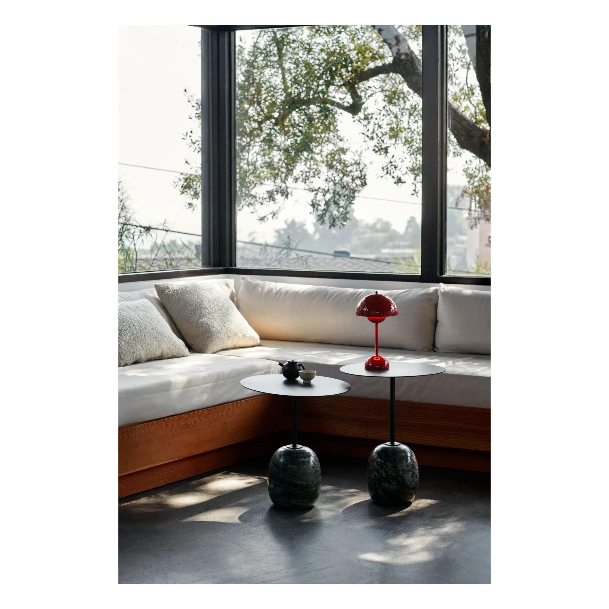 & Tradition - VP9 Flowerpot Portable Tischleuchte, Verner Panton | Erik