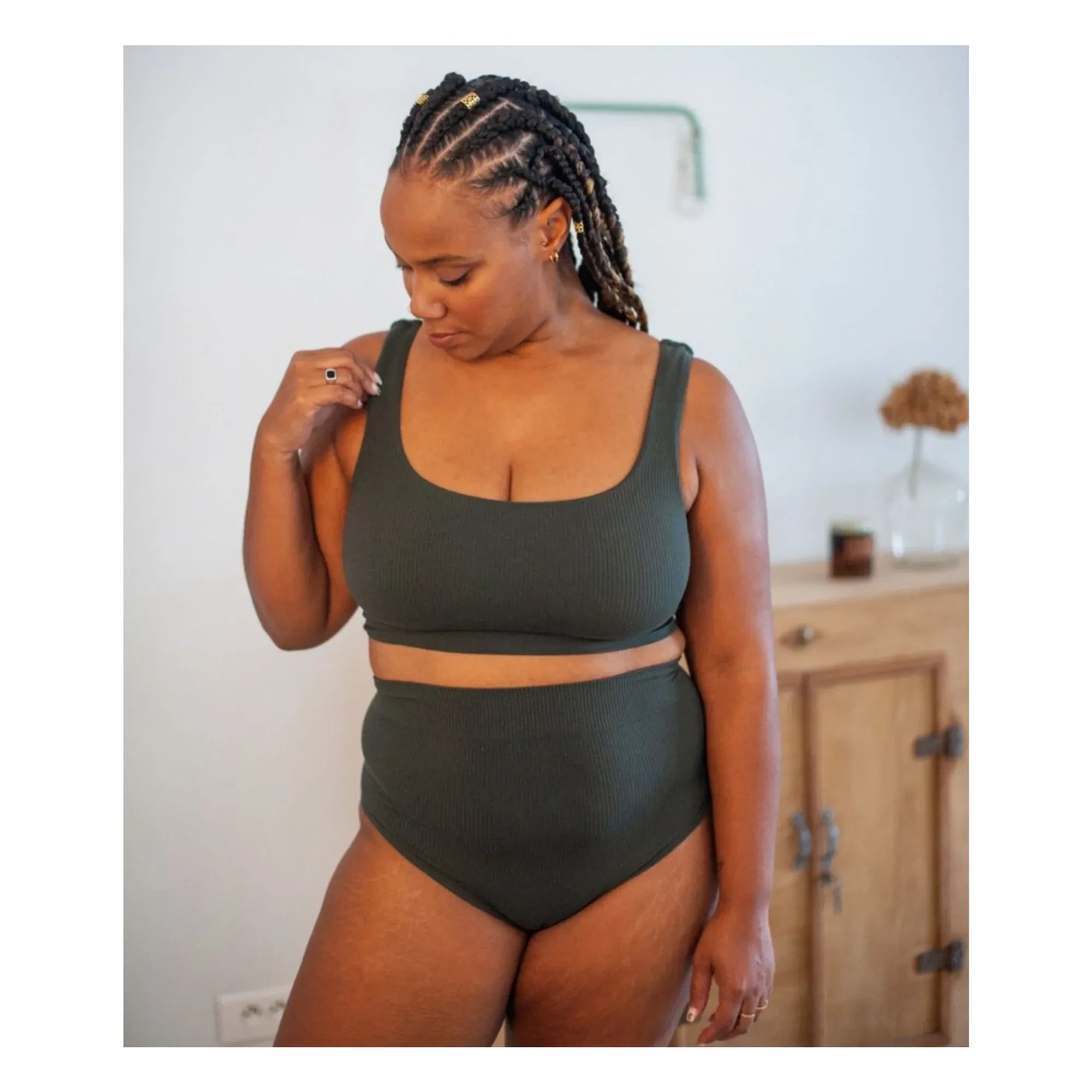 Mama Hangs - Everyday BH | Olive