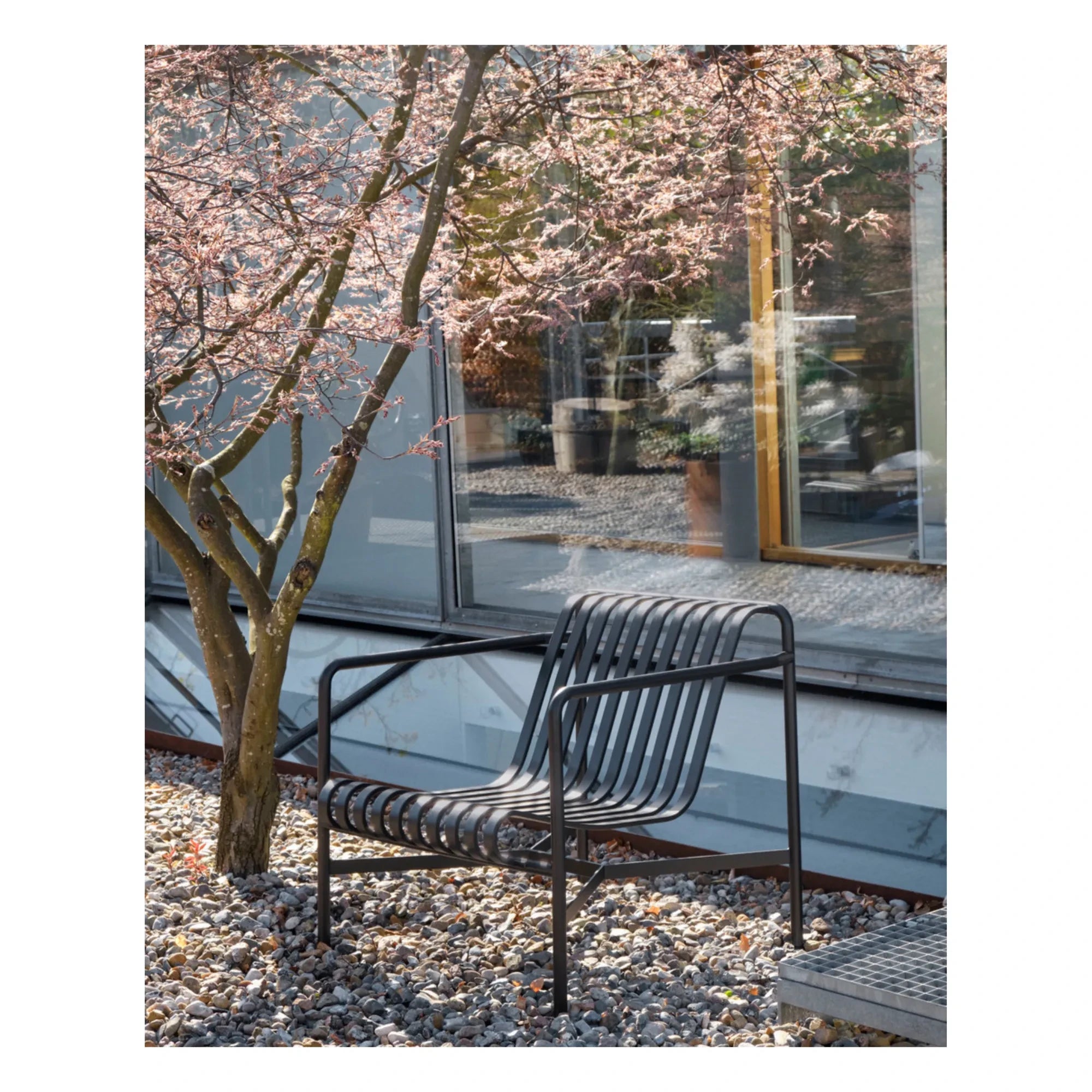 Hay - Palissade Lounge Chair Designed by Ronan and Erwan Bouroullec | Charcoal Gray