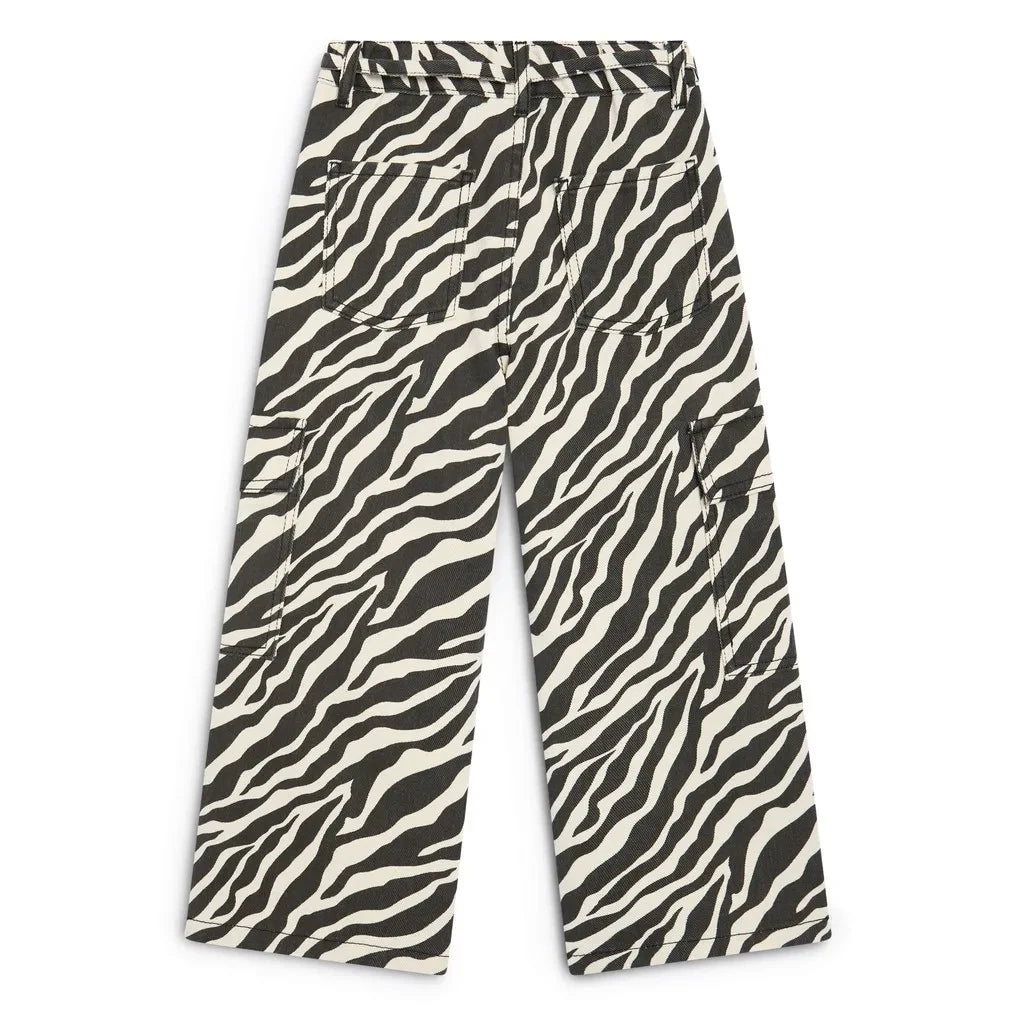 Die neue Gesellschaft – Jean Dakota Zebra | Er