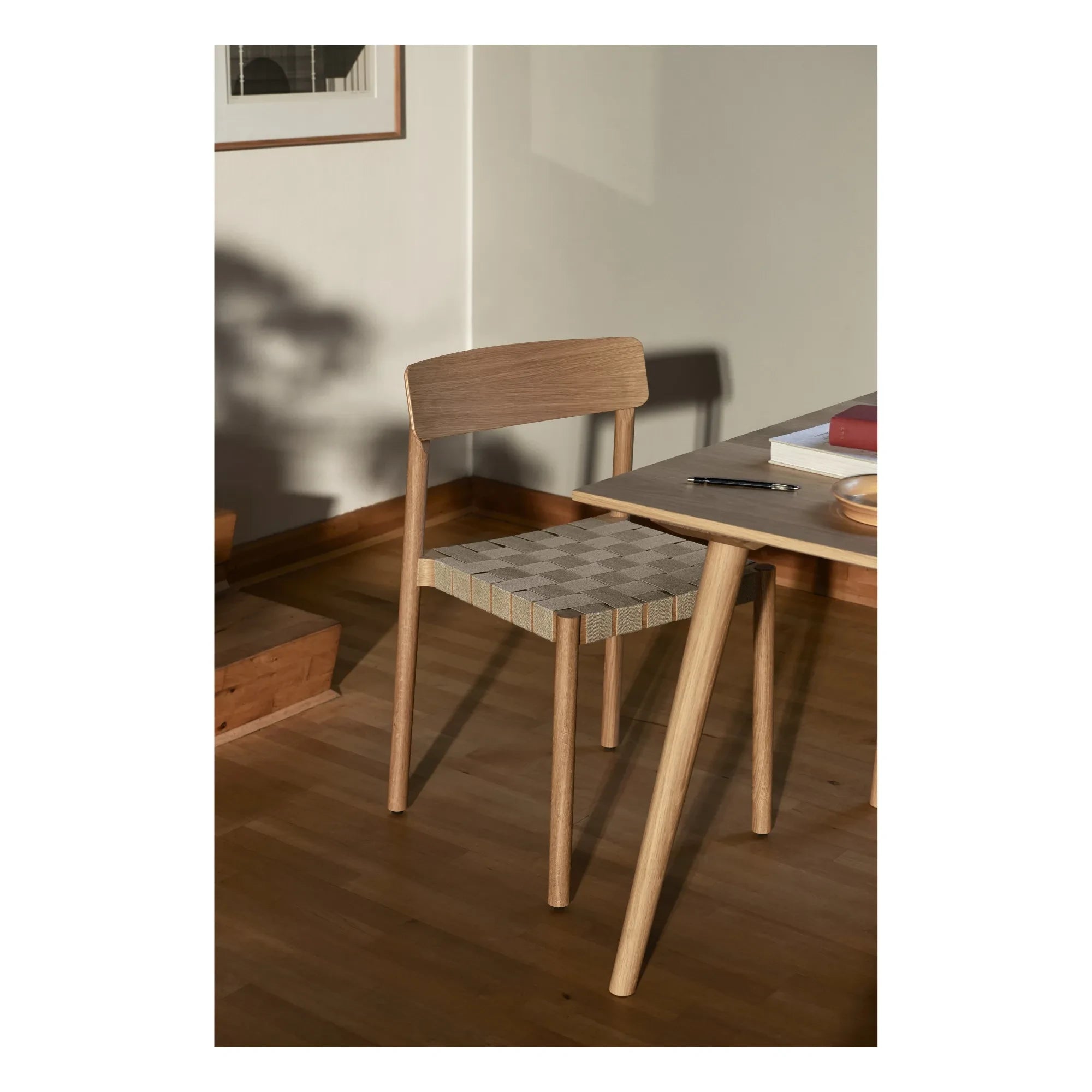& Tradition - Betty TK1 Ahşap Tabanlı Sandalye