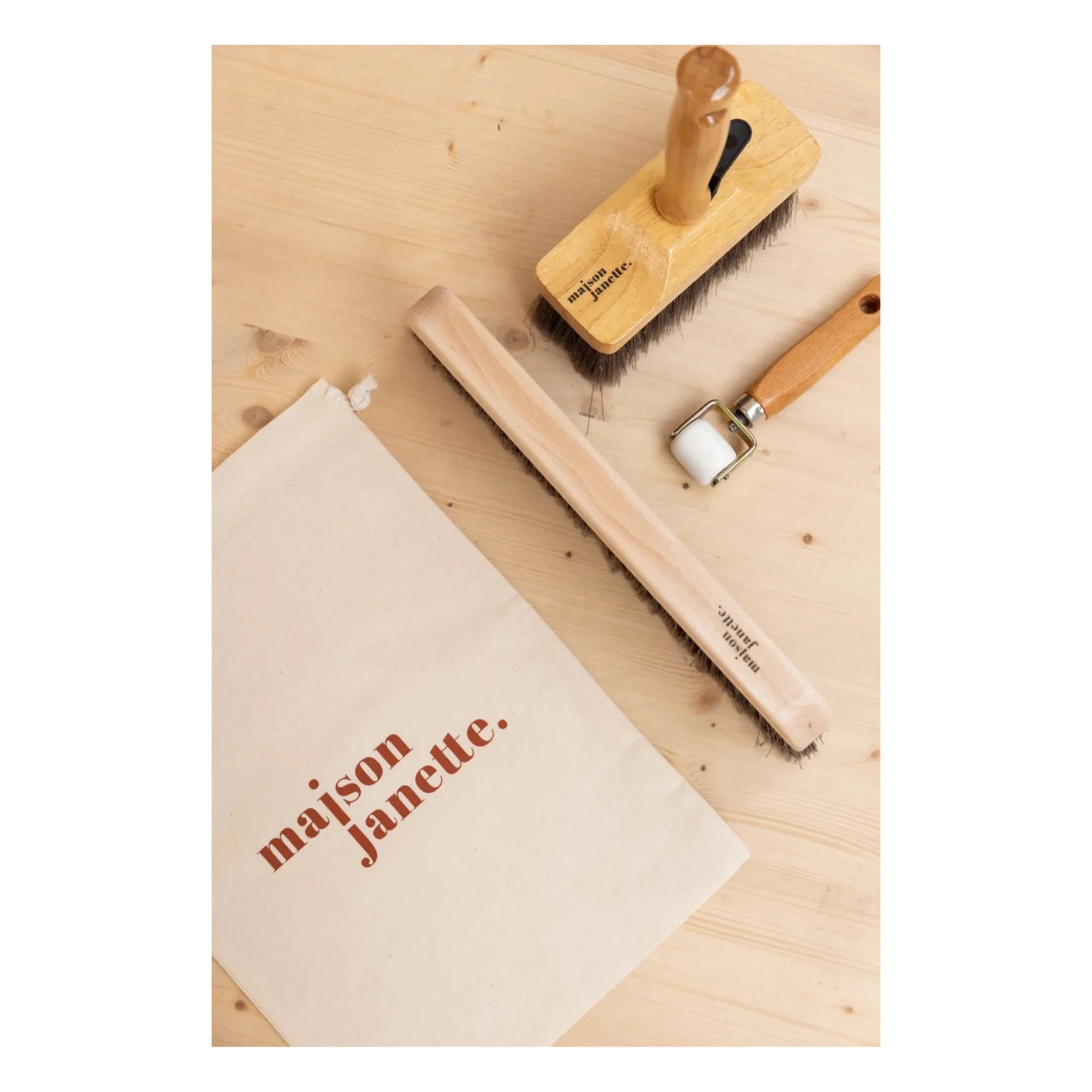 Maison Janette - Wall Sticker Installation Kit