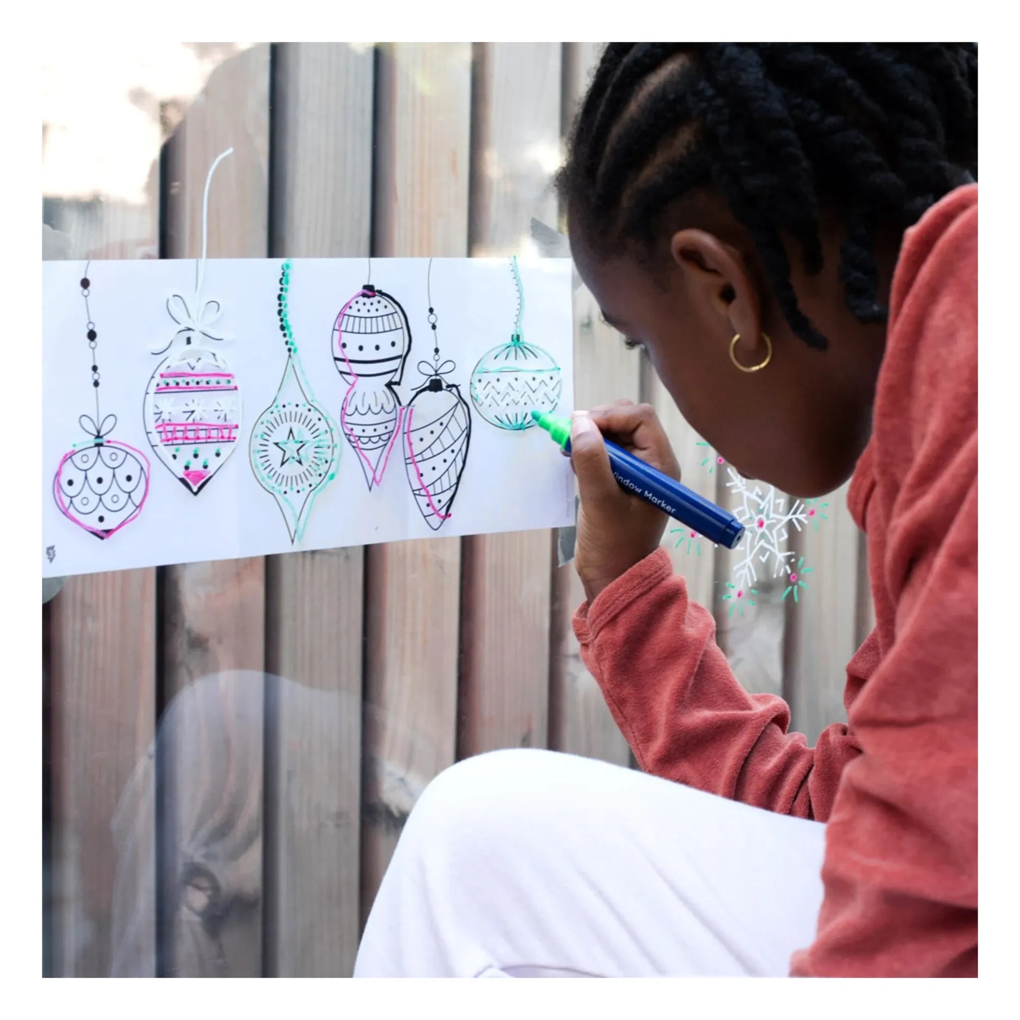 Superpetit - Christmas Patterned 4-Piece Window Crayon Set