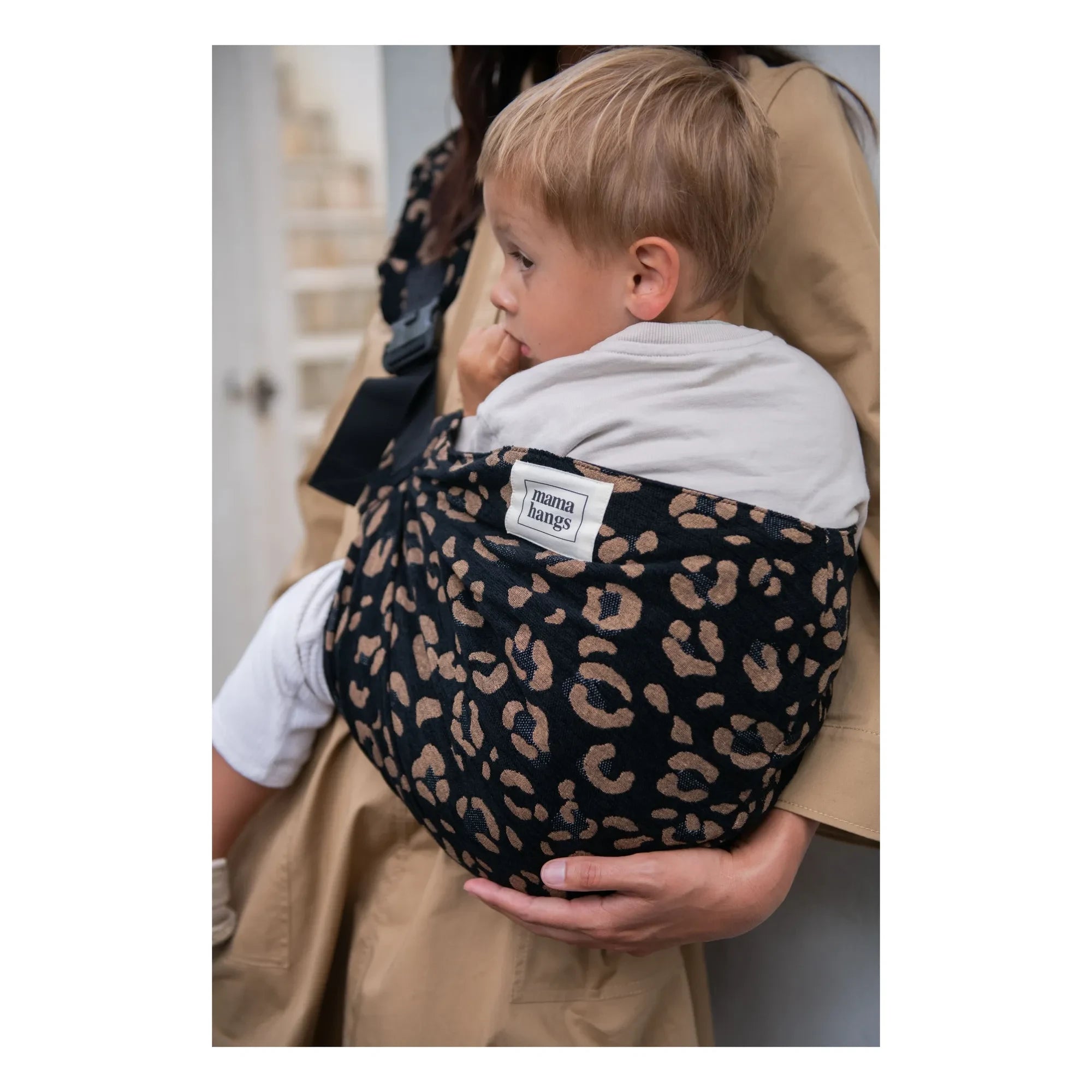 Mama Hangs - Carry & Walk bebek taşıyıcı | Siyah Leopar