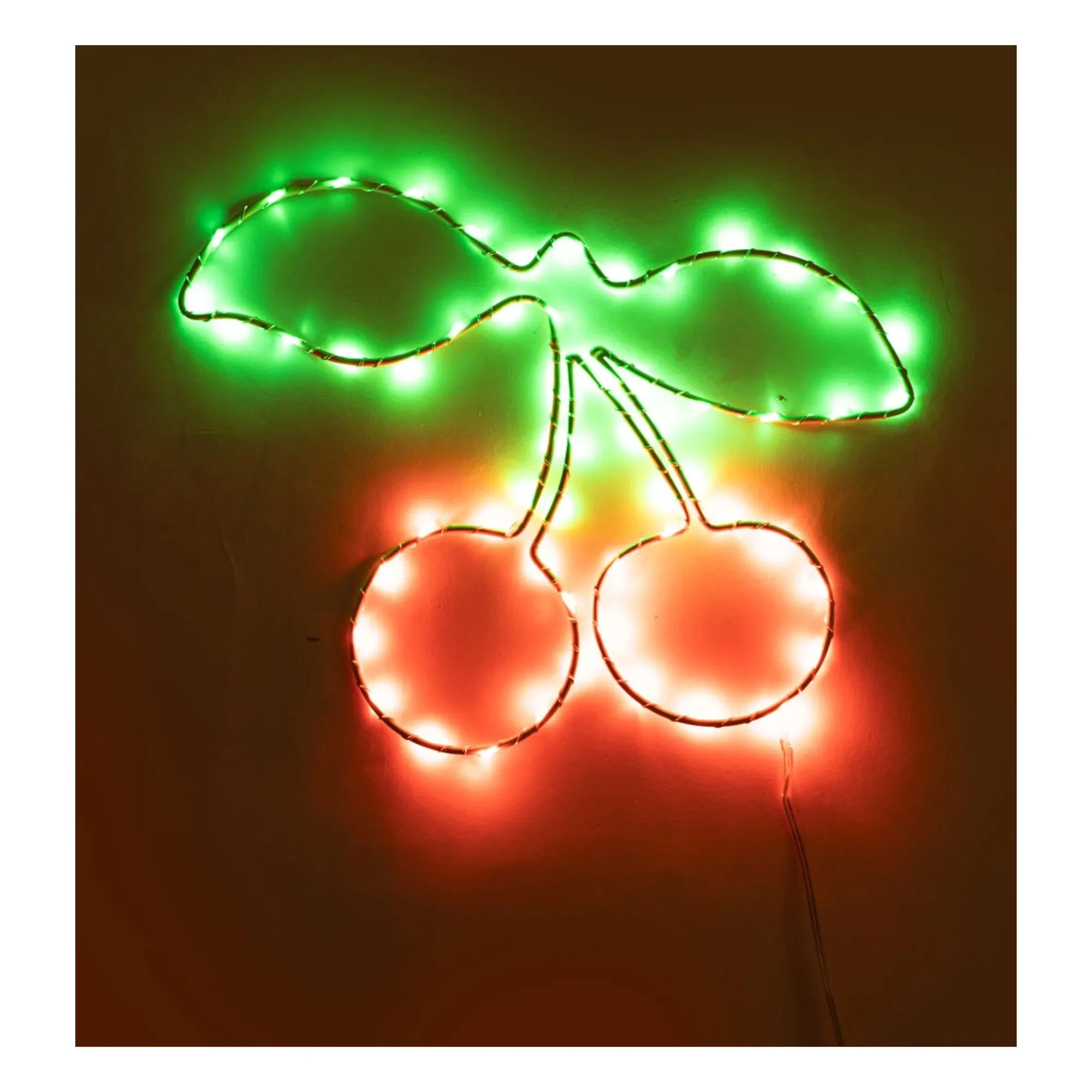 Konges Sløjd - Cherry Lamp | Red
