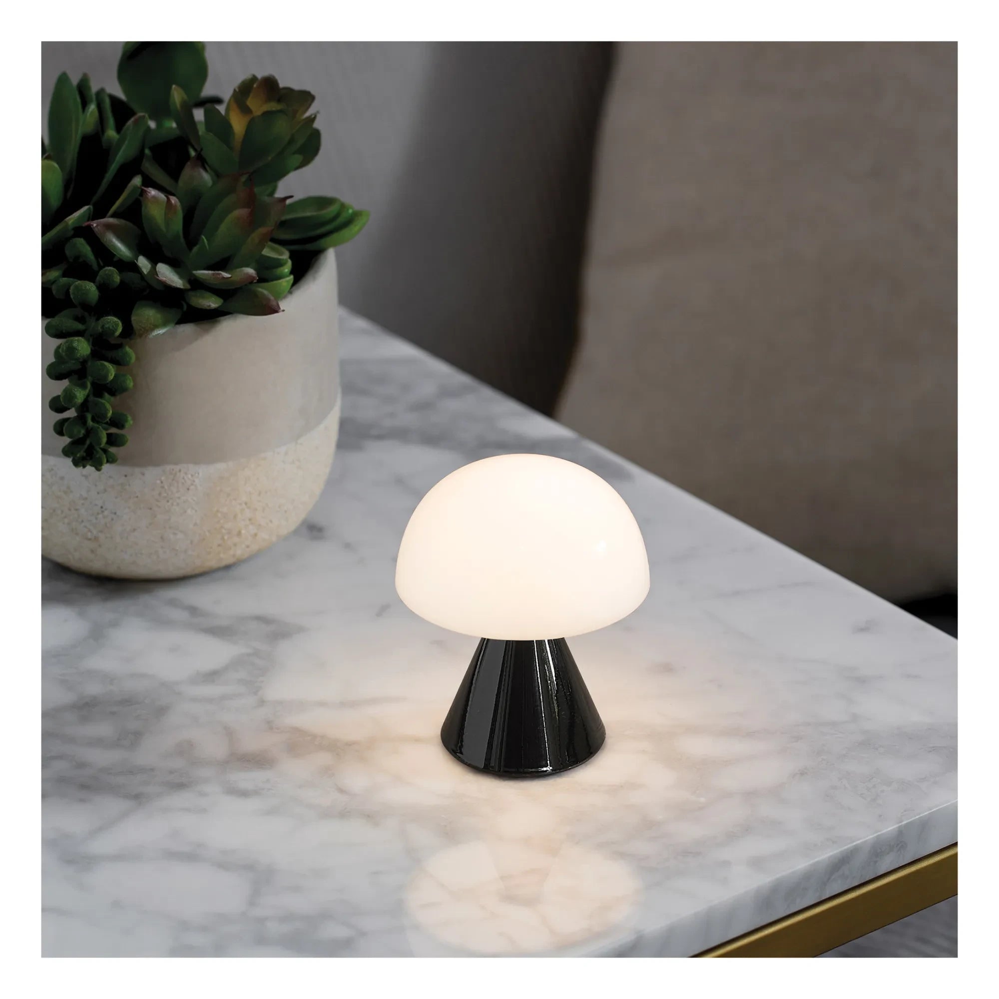 Lexon - Mina Mini LED Masa Lambası | Siyah