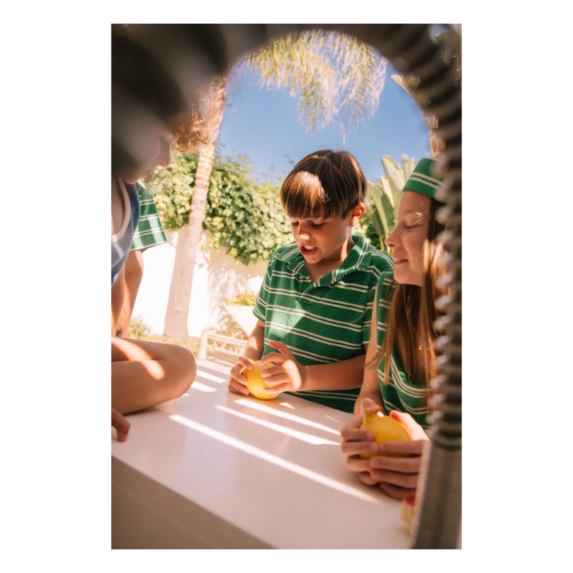 We Are Kids – Gestreiftes Poloshirt aus Bio-Baumwolle Leonard | Grün