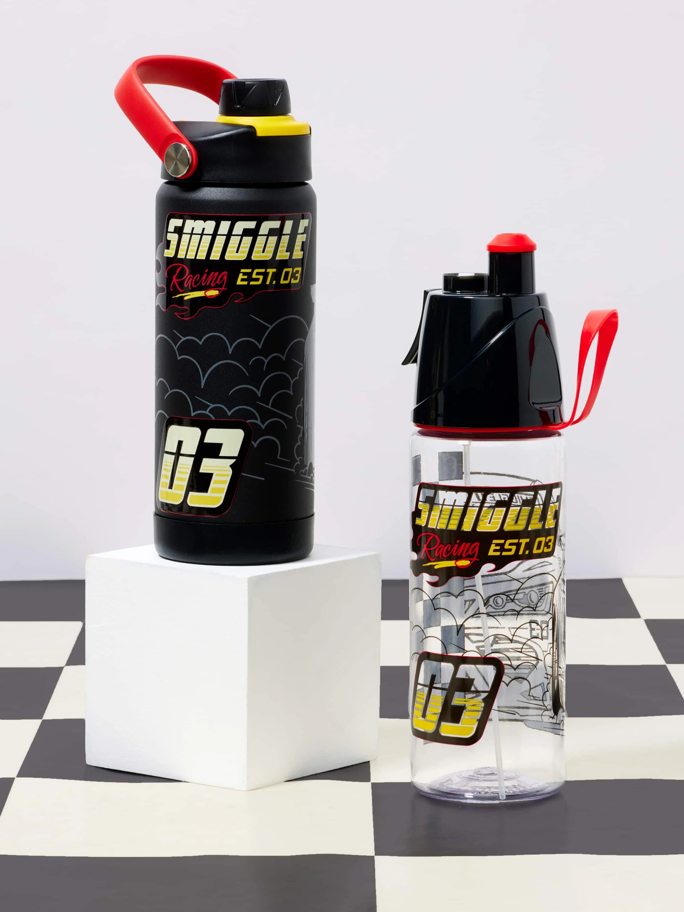 Smiggle - Pit Stop 550ML Gizli Pipetli Matara