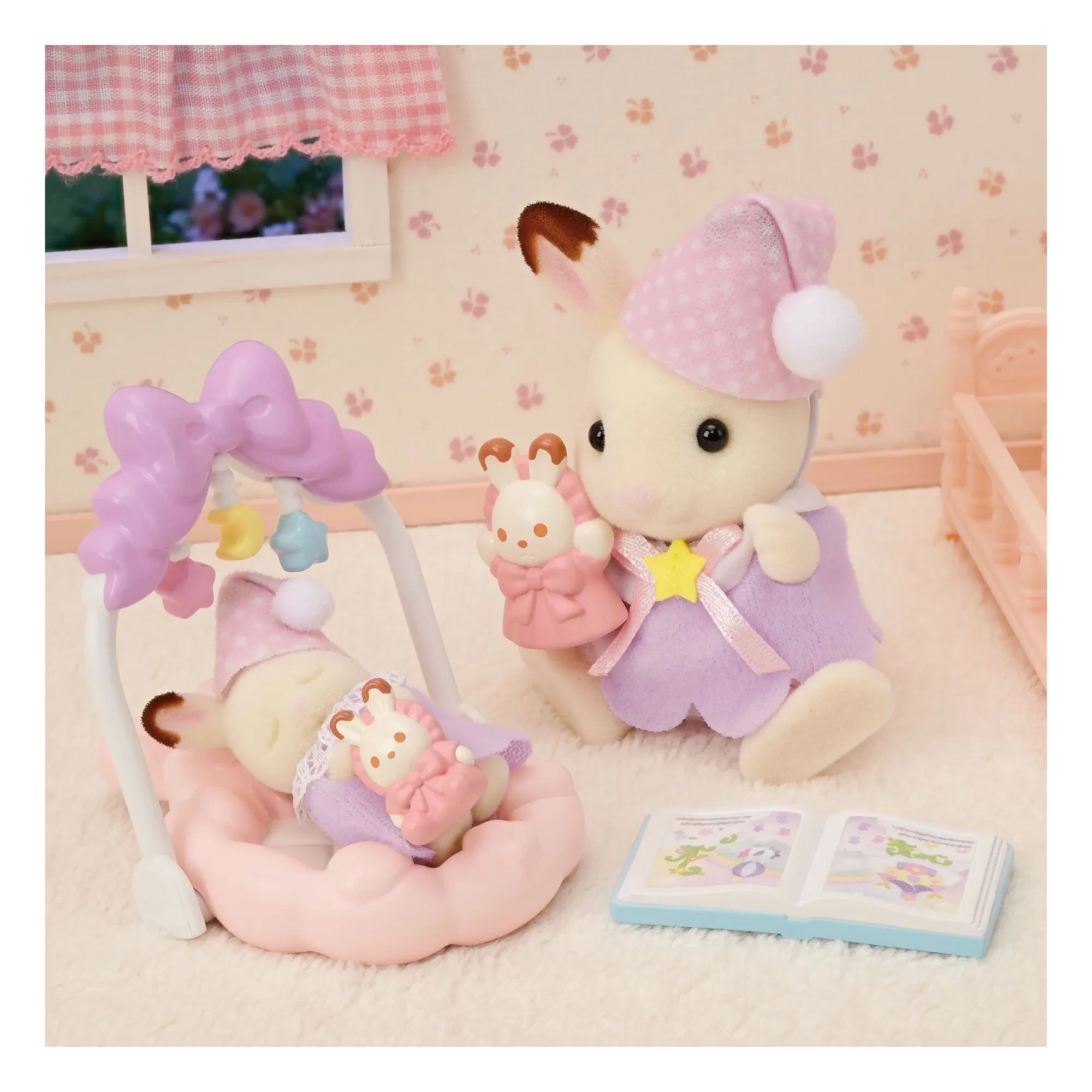 Sylvanian Families - Lapin Chocolat kız kardeşlerin uyku vakti
