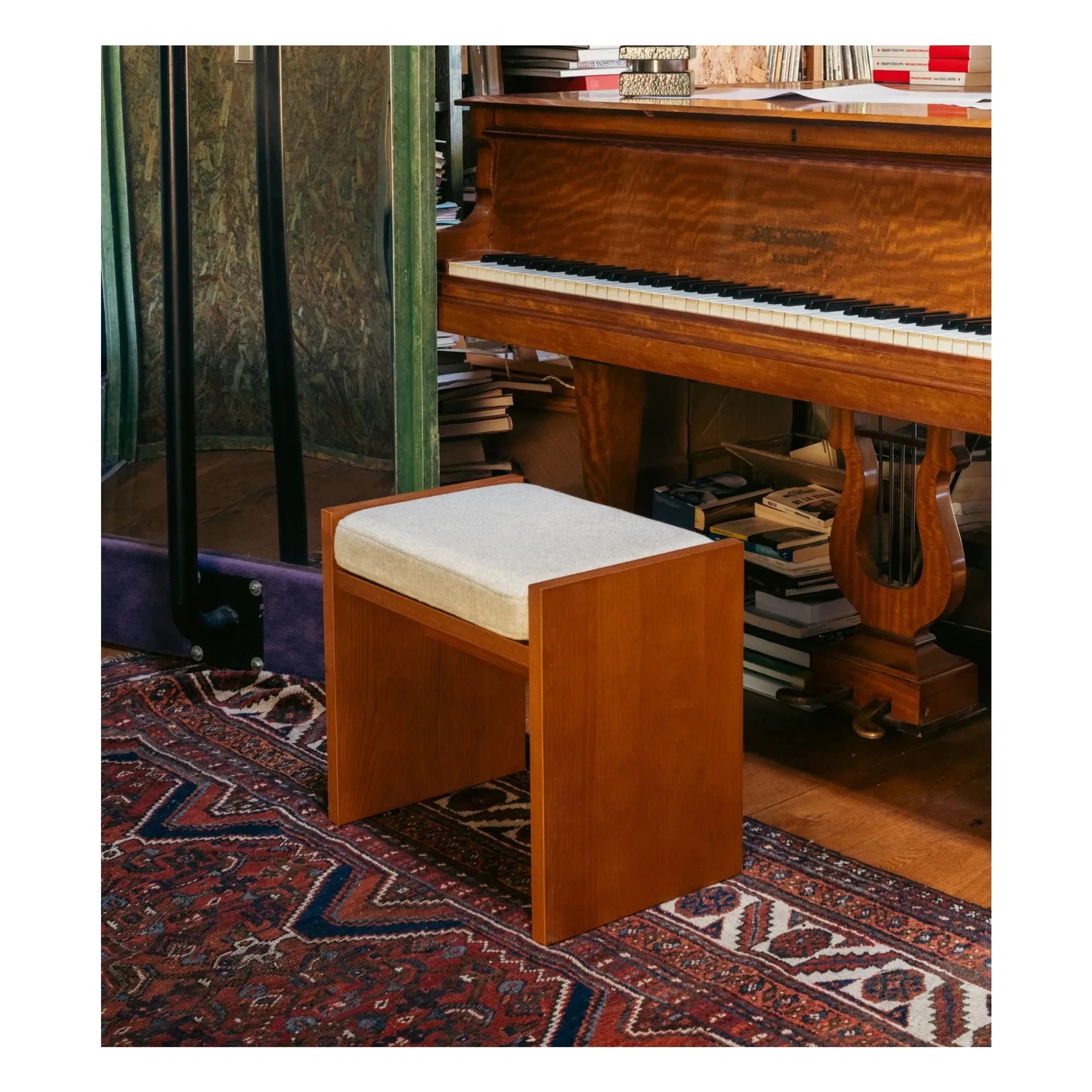 The Socialite Family - Hocker Chiesa, Esche mit gewebter Leinwand und Iroko-Furnier, Beige