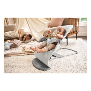 BabyBjörn - Bliss Patterned Woven Jersey Recliner | Light Gray