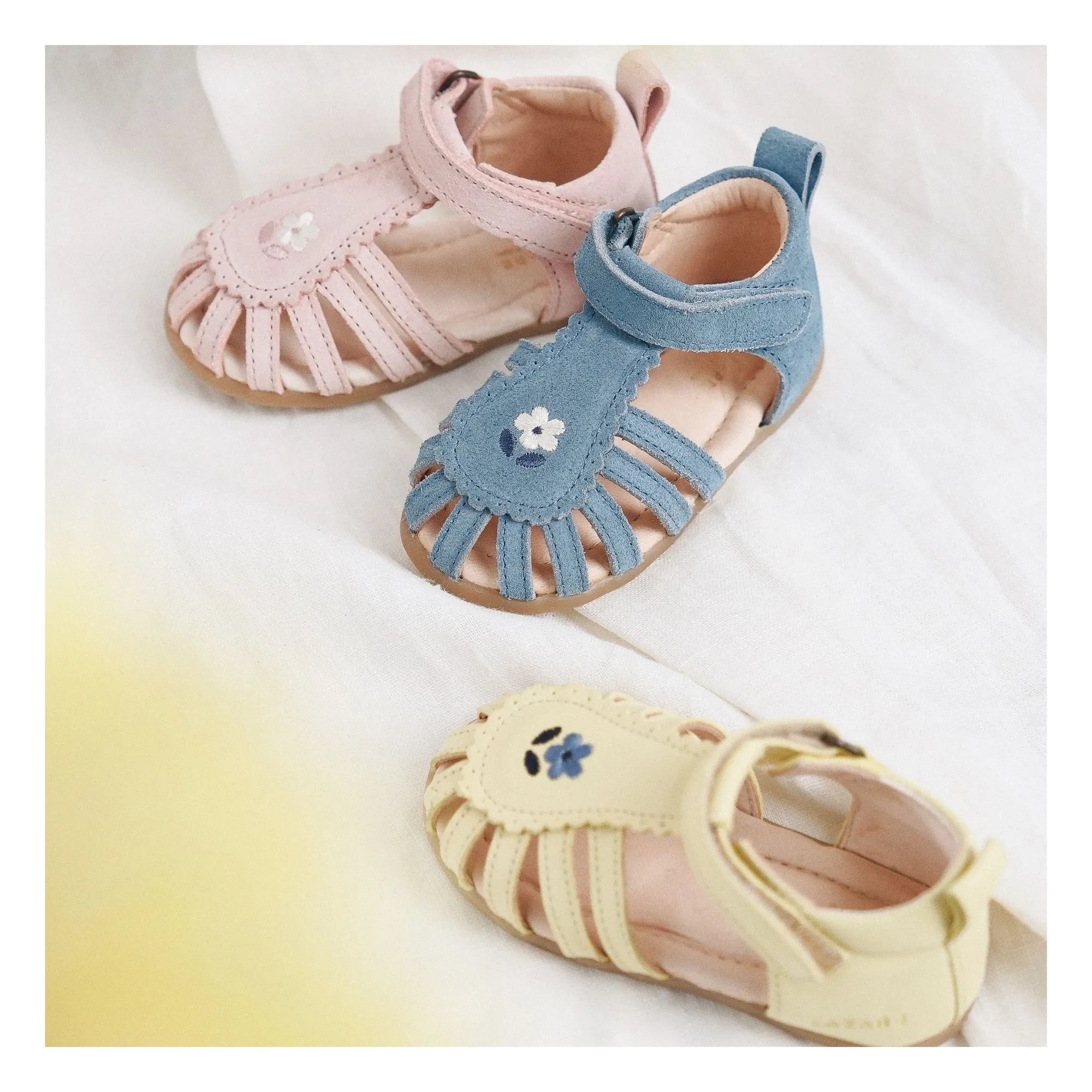 Lazare - Colette Fleur Süet İşlemeli Sandaletler | Kot mavisi