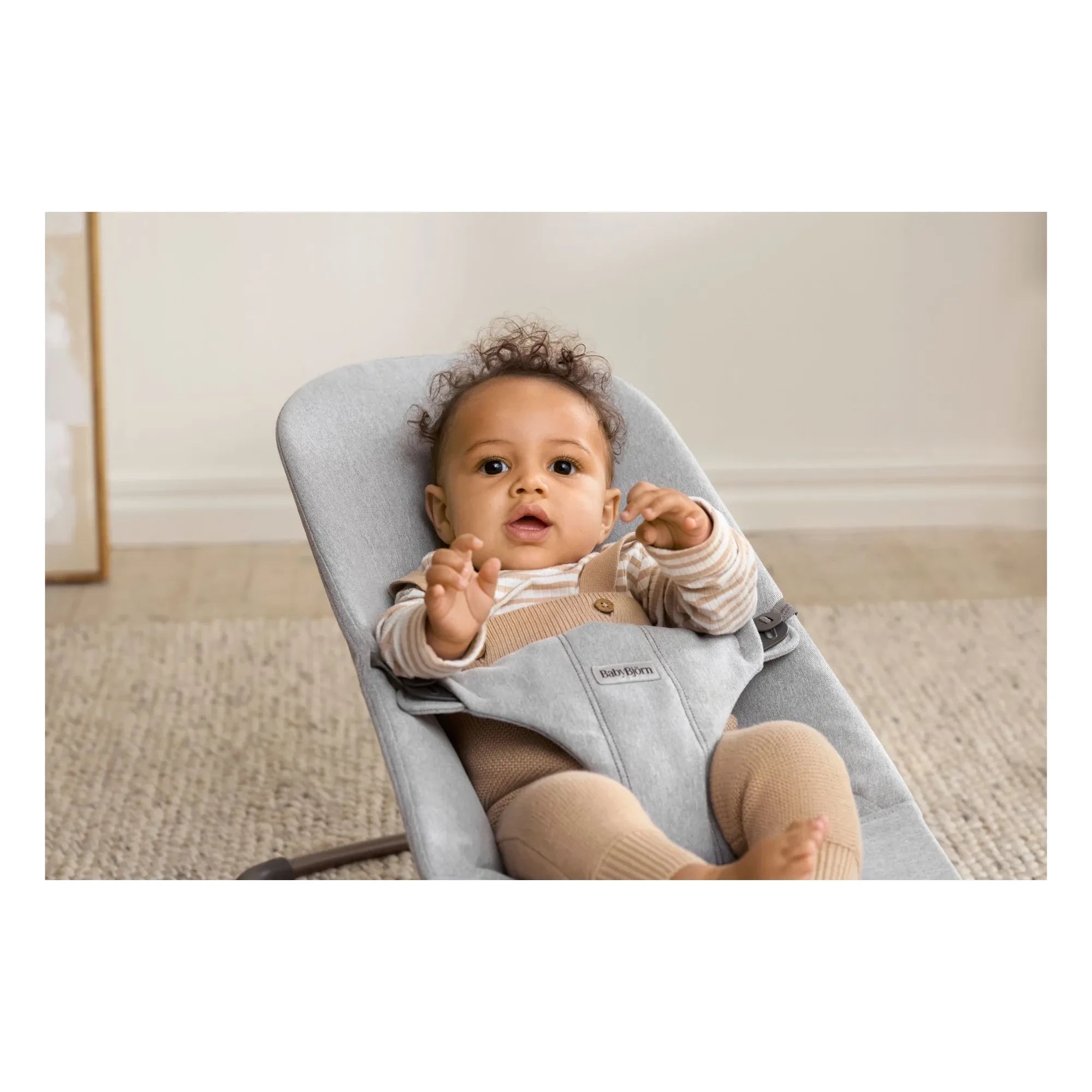 BabyBjörn - Bliss Patterned Woven Jersey Recliner | Light Gray