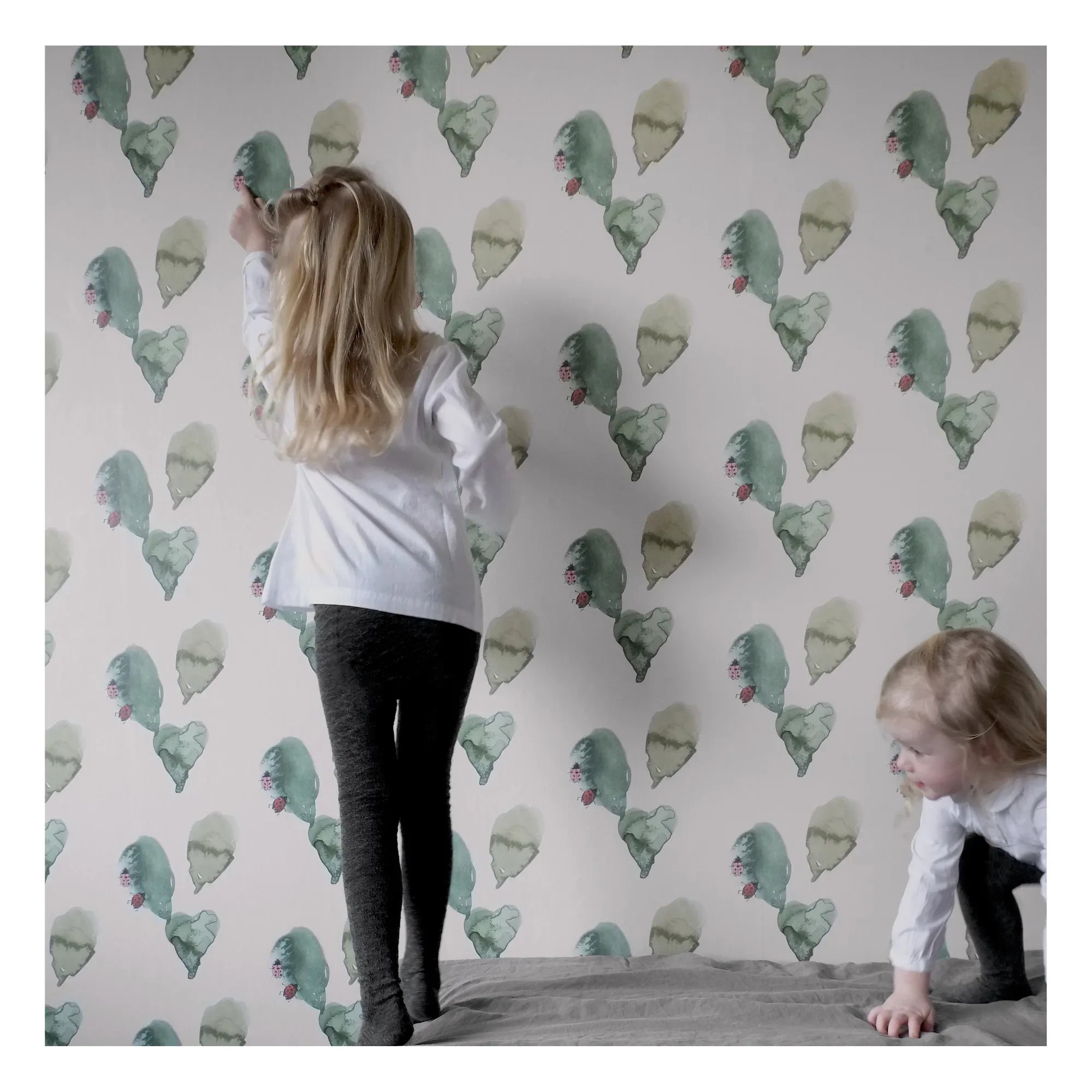 Nofred - Ladybird Wallpaper 10x0.53 meters