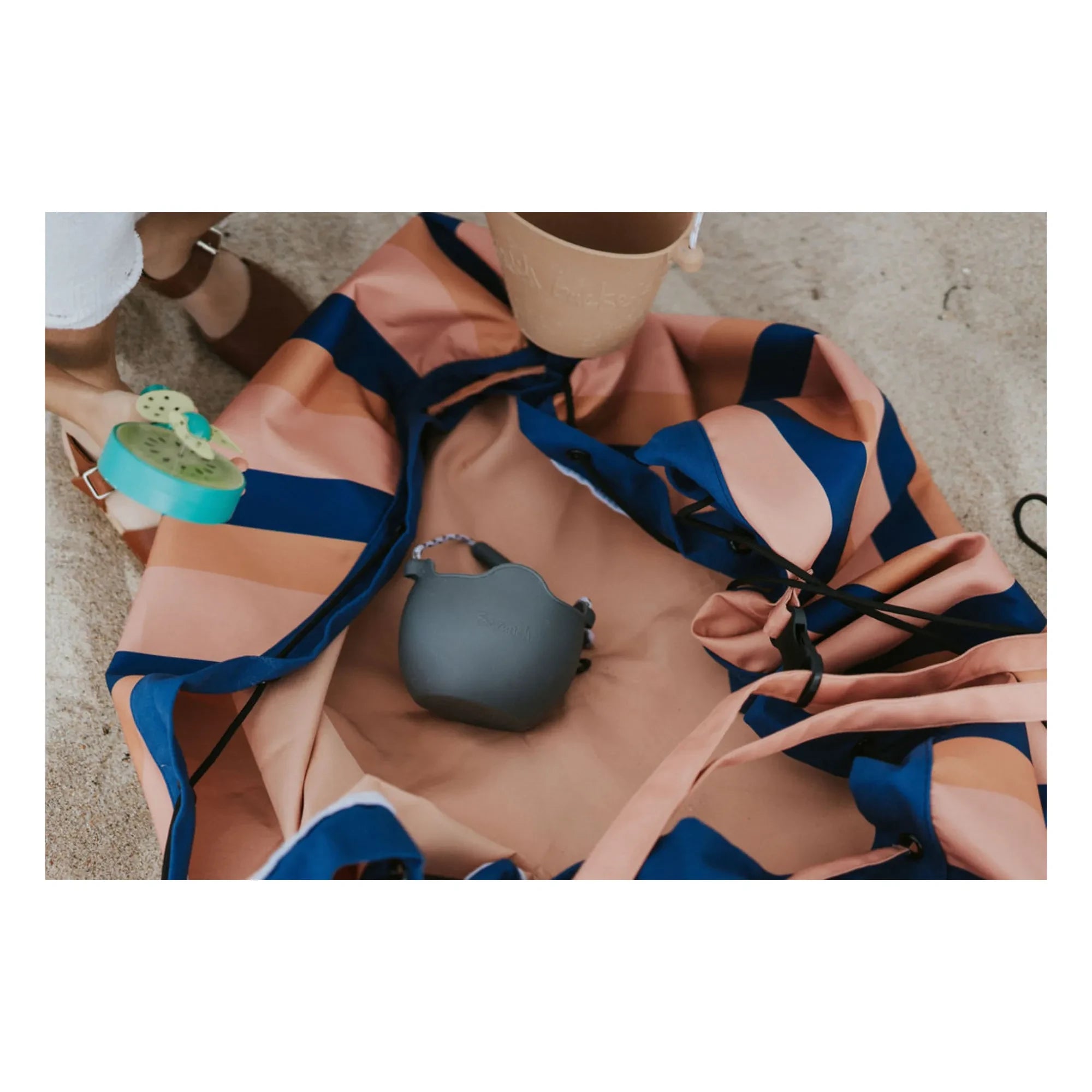 Play and Go - Noomad Outdoor Tasche / Matte - Mokka-Streifen