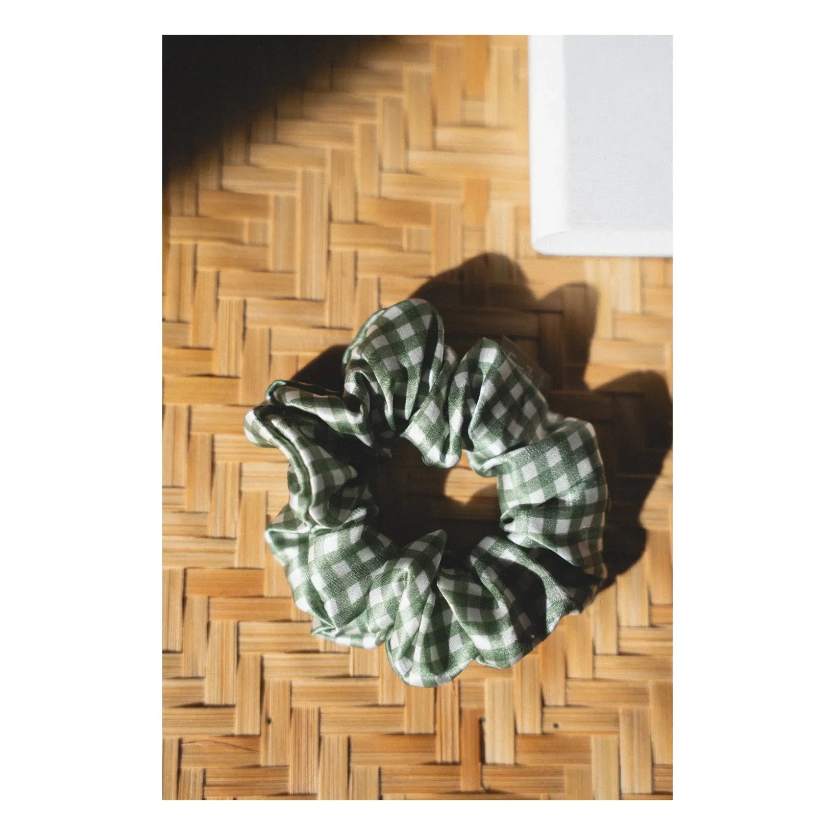 Emily's Pillow - Sage Gingham ipek scrunchie