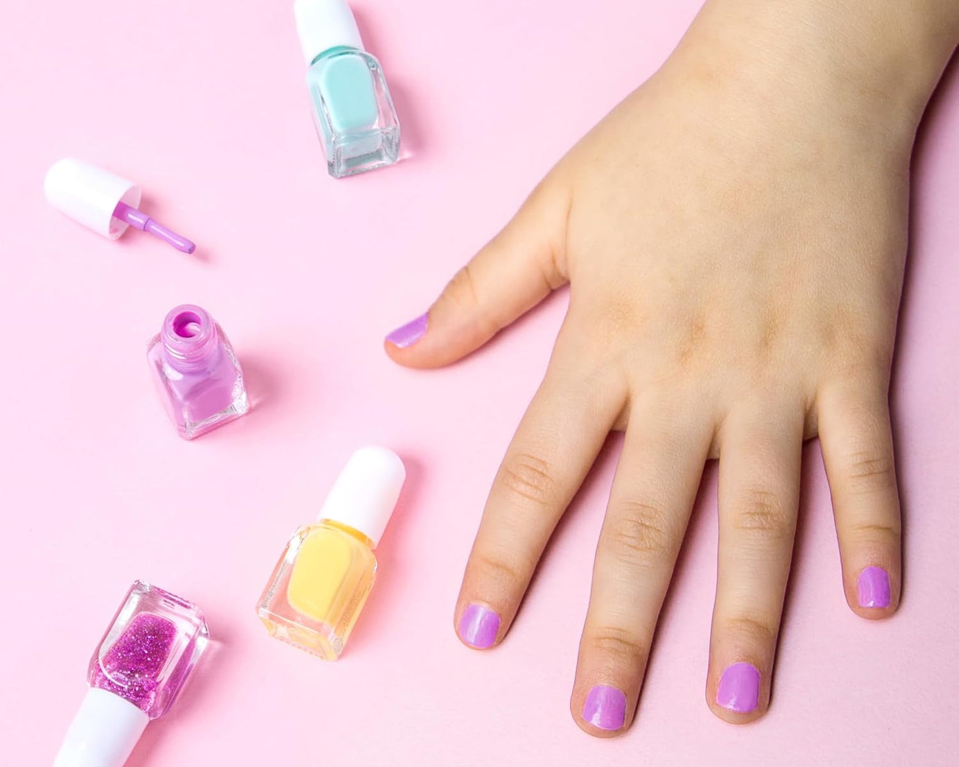 Dinossi - Set de 9 esmaltes de uñas y cuidado para niños