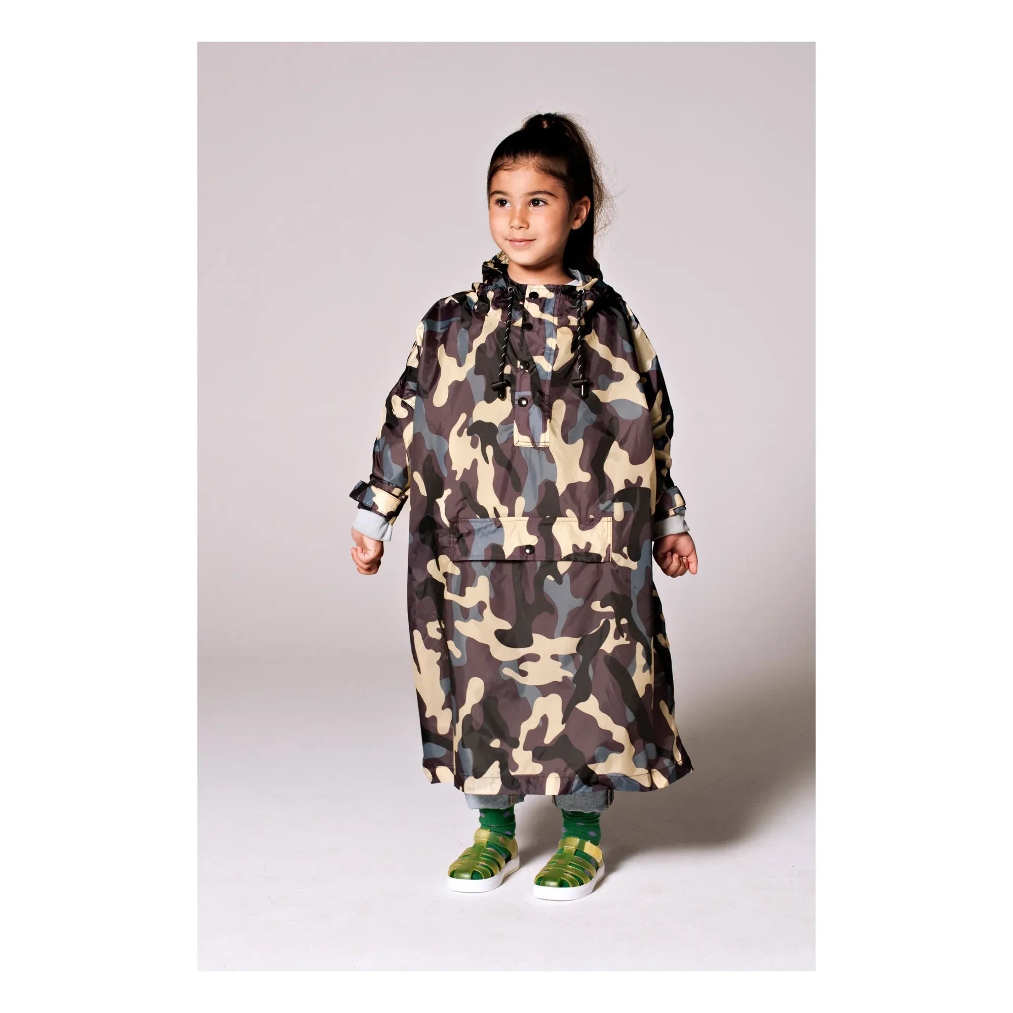 Rainkiss - Regenmantel-Poncho mit Wald-Camouflage-Muster - Kinderkollektion | Braun