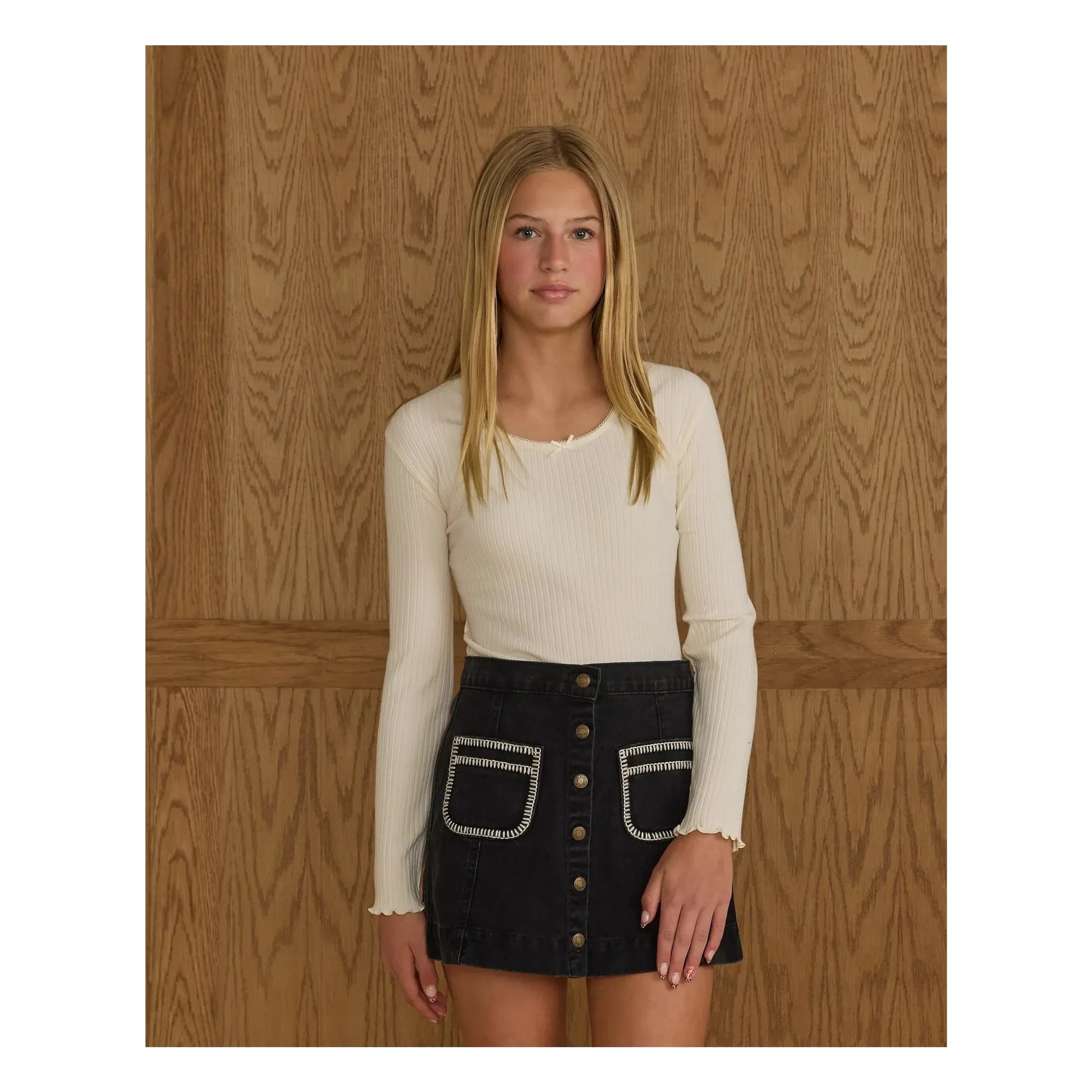 Rylee + Cru - Geripptes T-Shirt | Elfenbein
