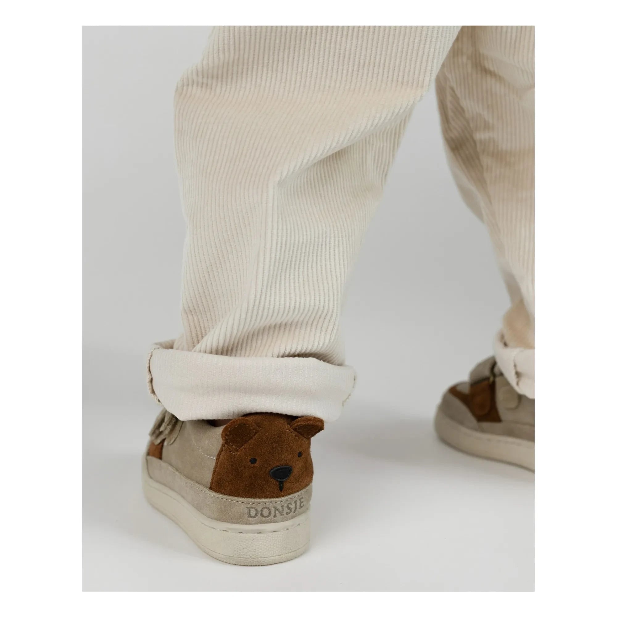 Donsje - Pinou Bär Wildleder-Sneakers mit Klettverschluss | Beige