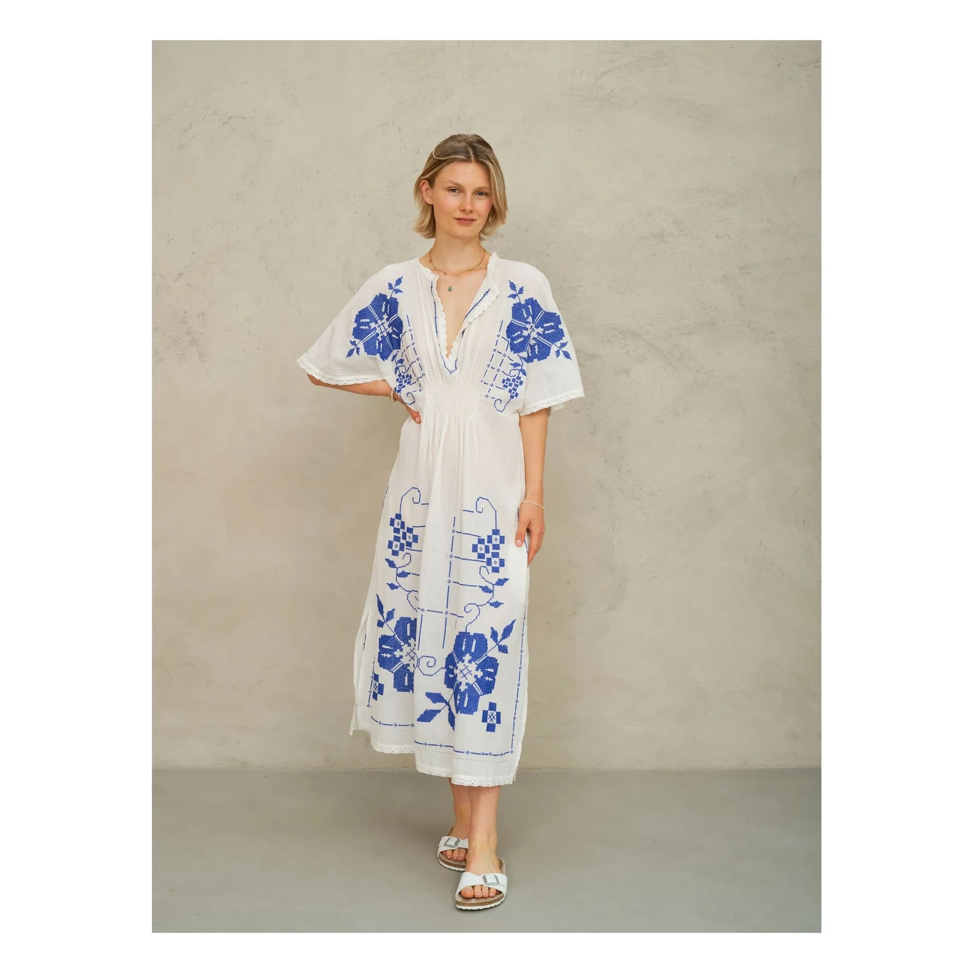 M.A.B.E. - Laney Embroidered Dress | Blue