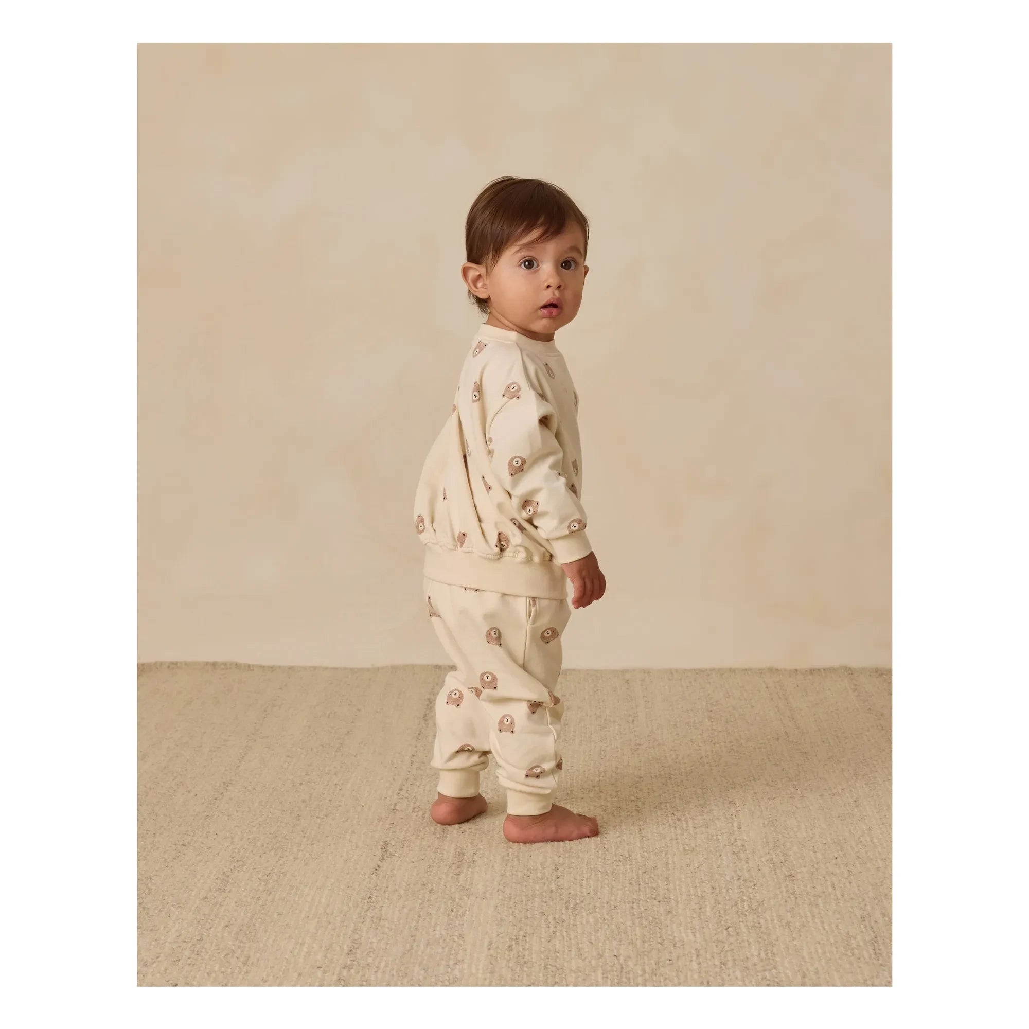 Quincy Mae - Sweatshirt aus Bio-Baumwolle mit Bärenmotiv | Ecru