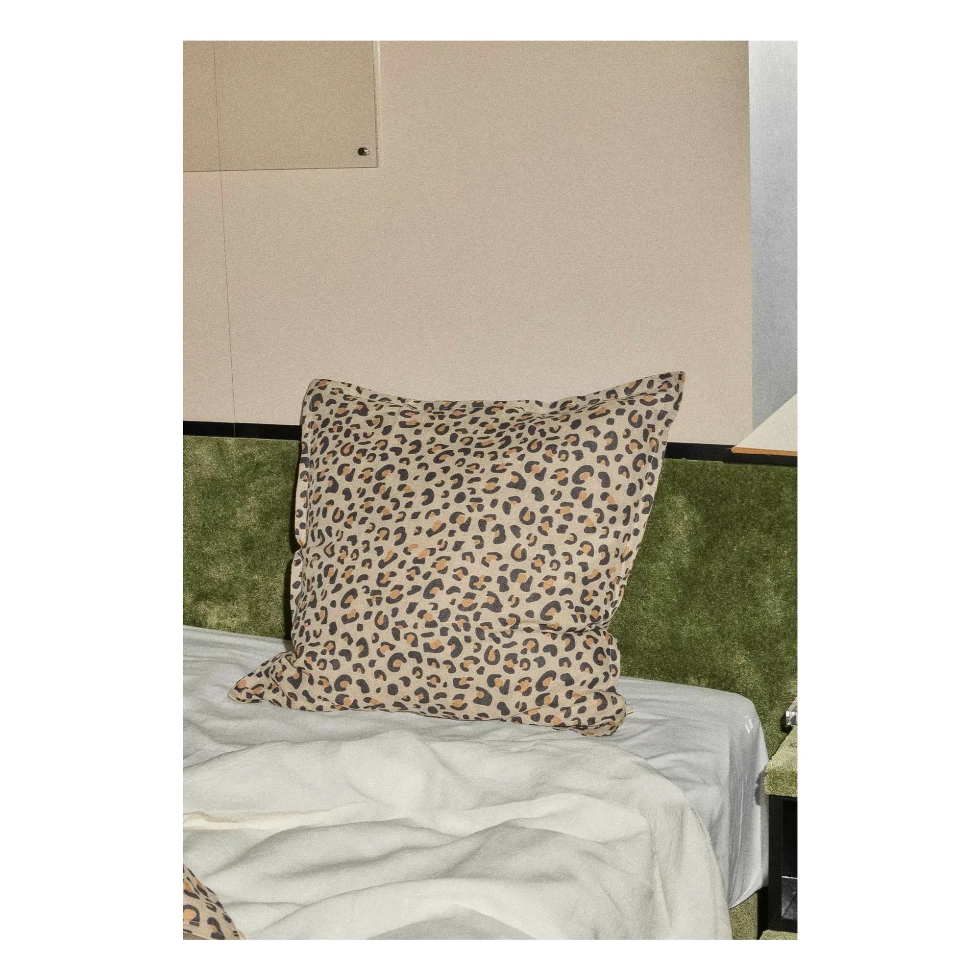 Gabrielle Paris - Kissenbezug aus gewaschenem Leinen | Leopard