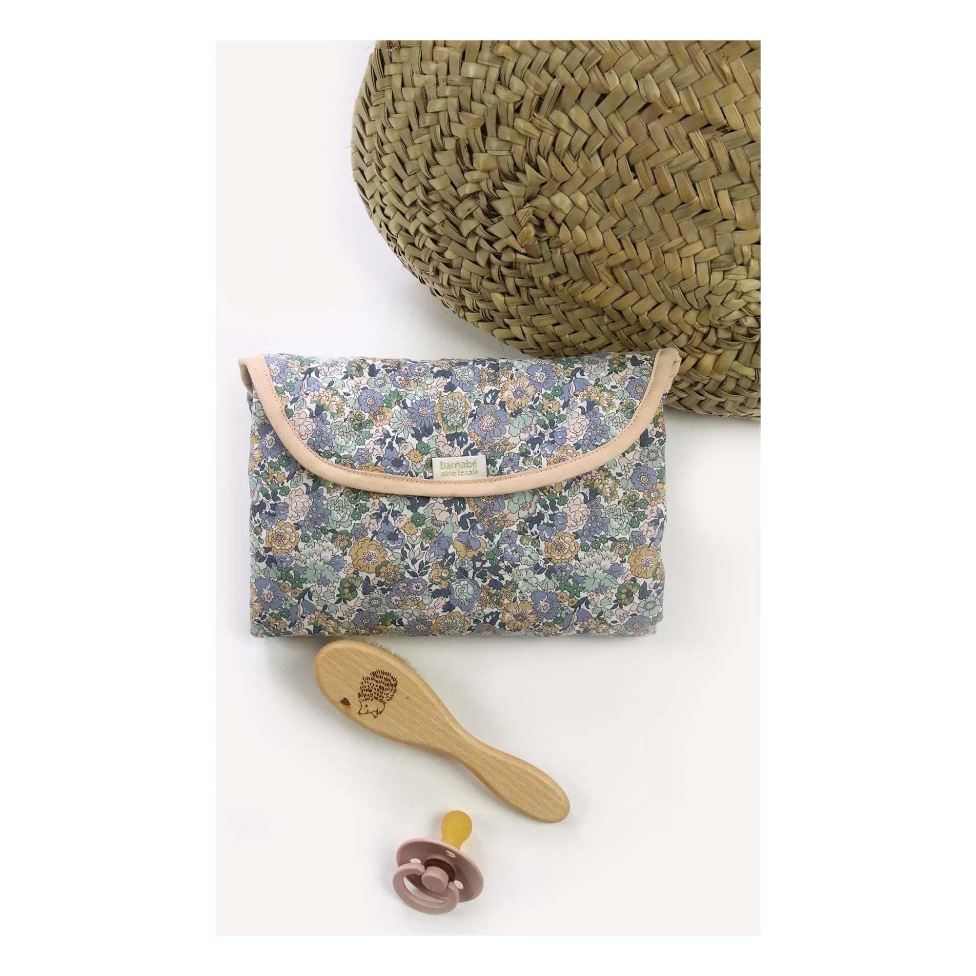 Barnabé aime le café - Jenny travel changing mat | Blue