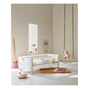 Oliver Furniture - Ahşap Mini+ beşik yatak, junior kit dahil | Meşe