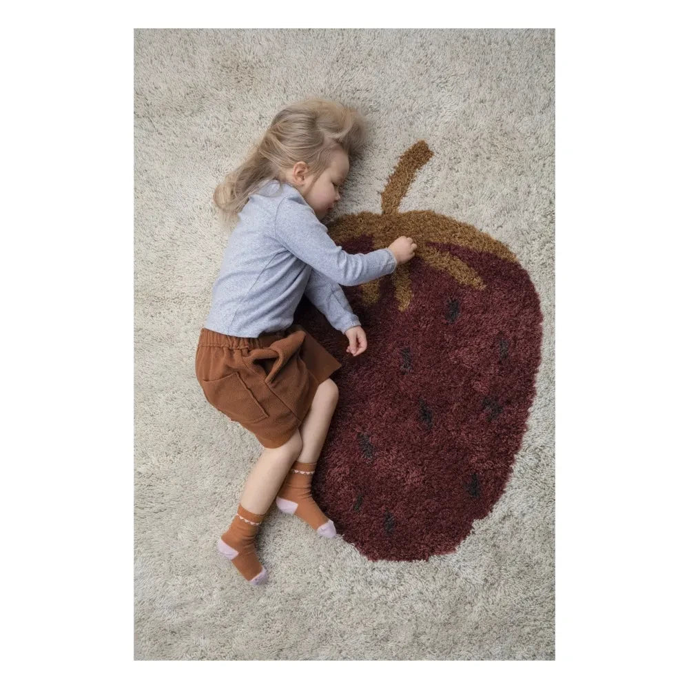 Ferm Living Kids - Fruiticana Çilekli Yün Halı