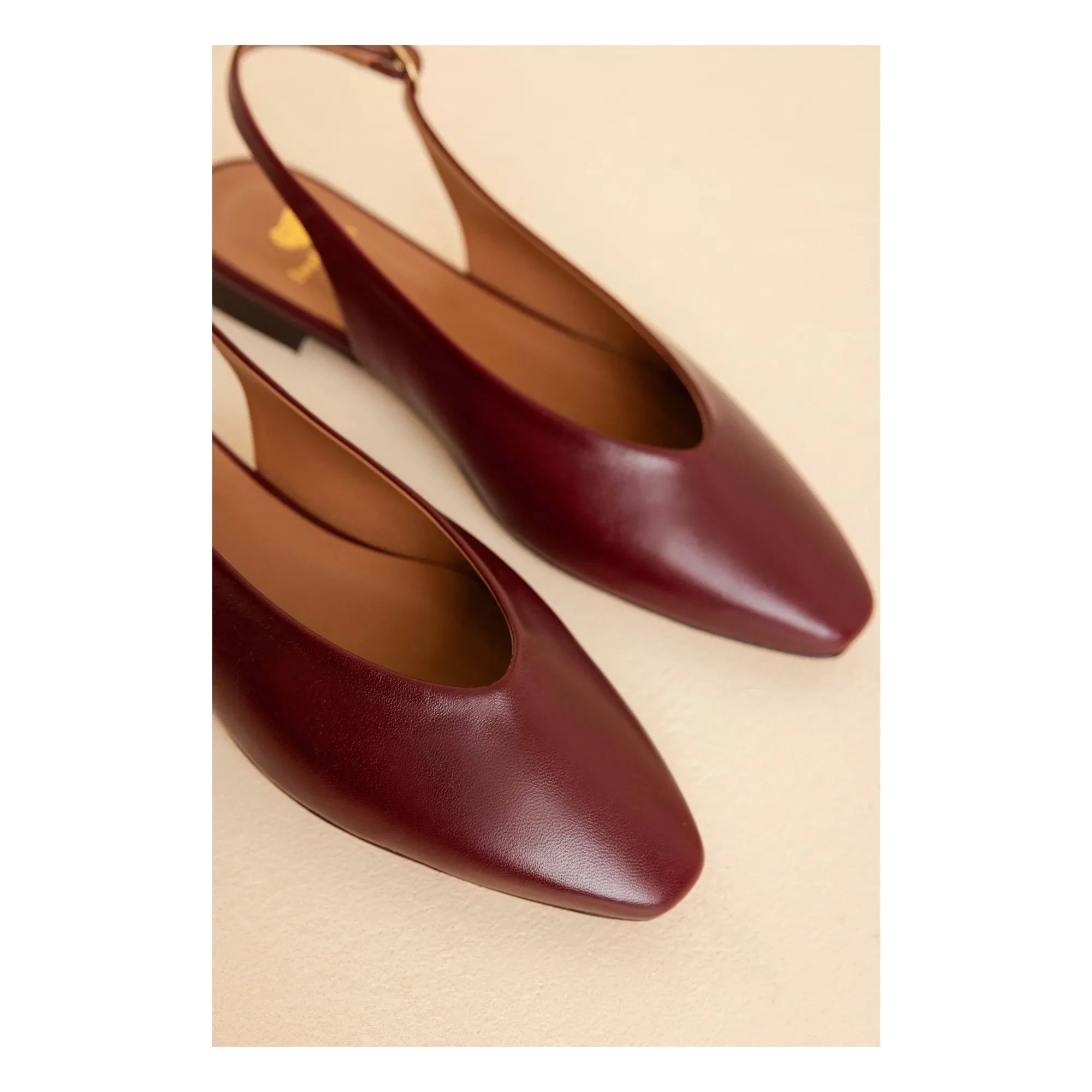 Bobbies - Anouk Leather Ballerina | Garnet