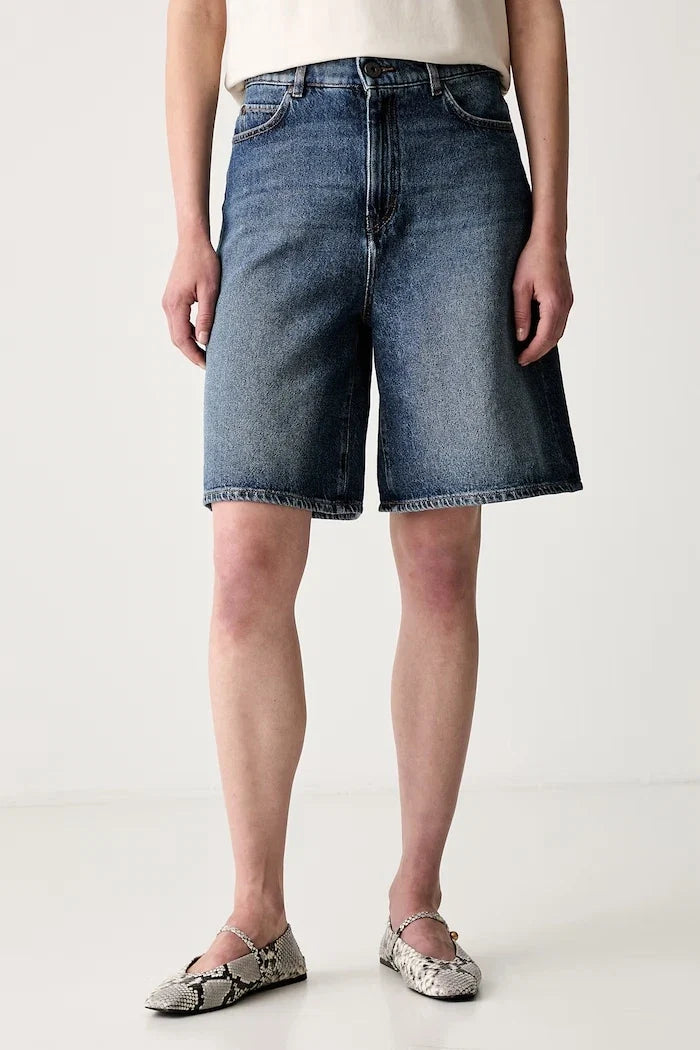 Weekend Max Mara Kadın Denim Kısa Şort WKDDONNOLA